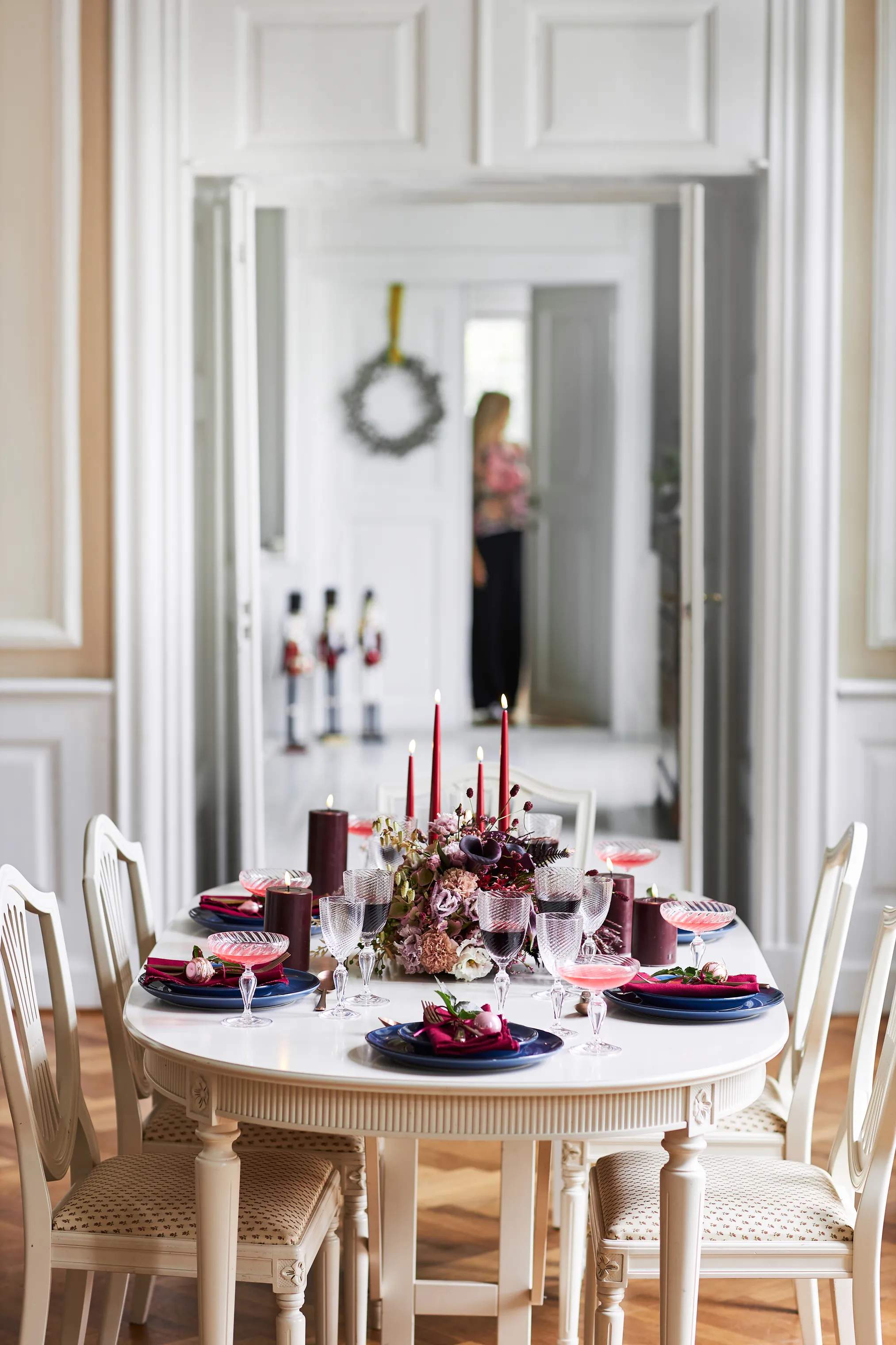 Deluxe Homeart LED-lys Real Flame LED Bloklys i Mørk Bourgogne, 10 cm, 2