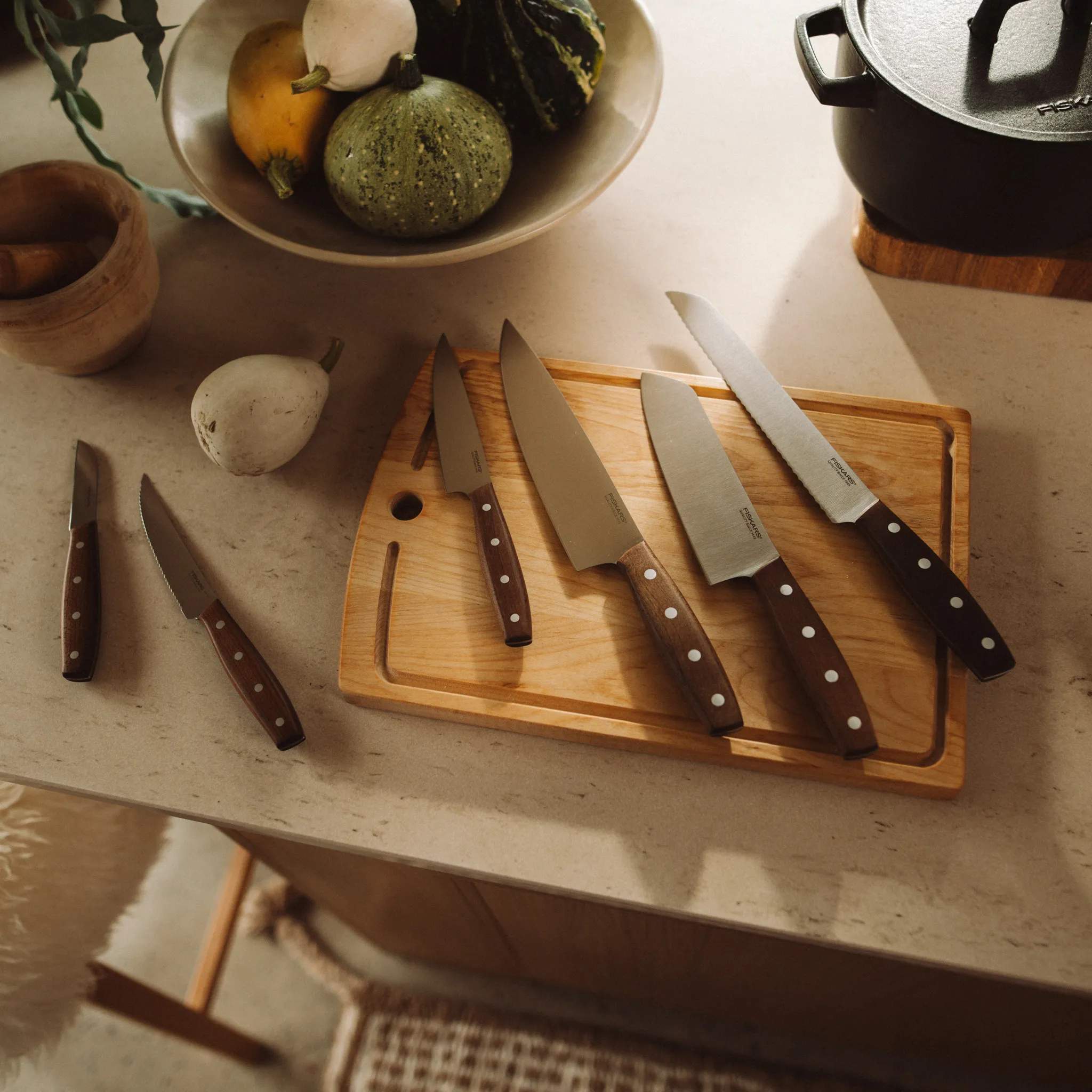 Fiskars Kokkeknive Folken Kokkekniv i 29,2 cm, 2