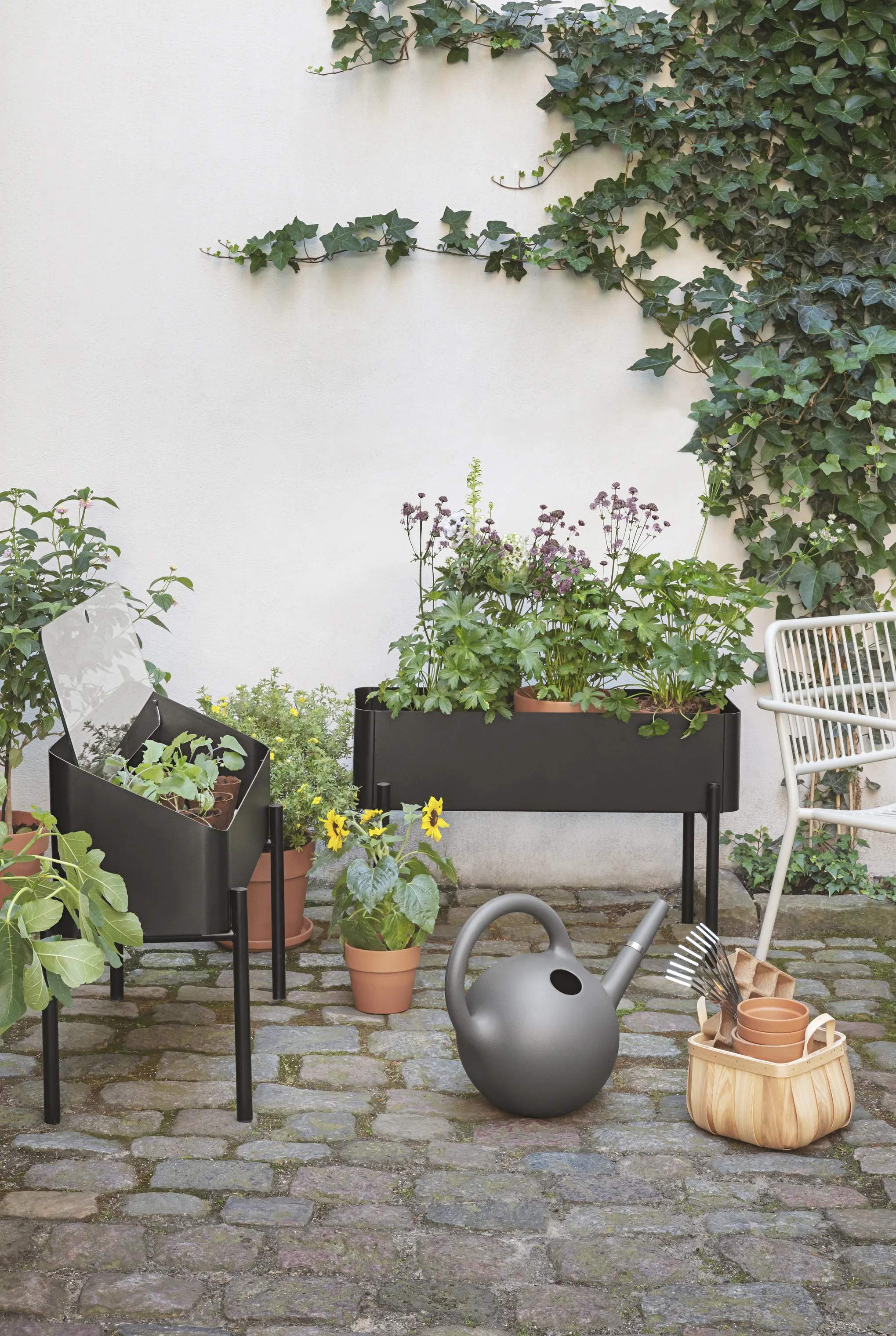 Eva Solo Altankasser Simply Grow Plantekasse i Sort, 3