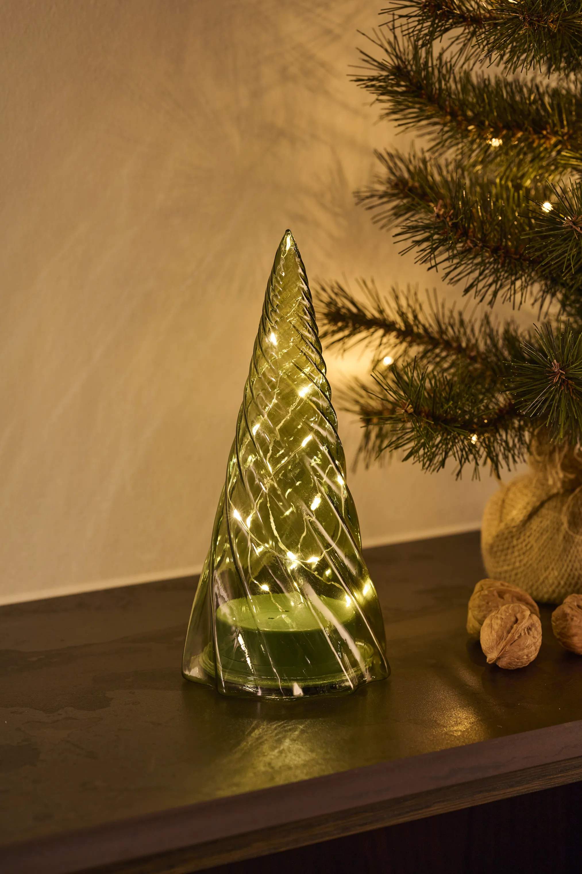 Sirius LED-lys Vilma LED Juletræ i Grøn, 23,5 cm, 2