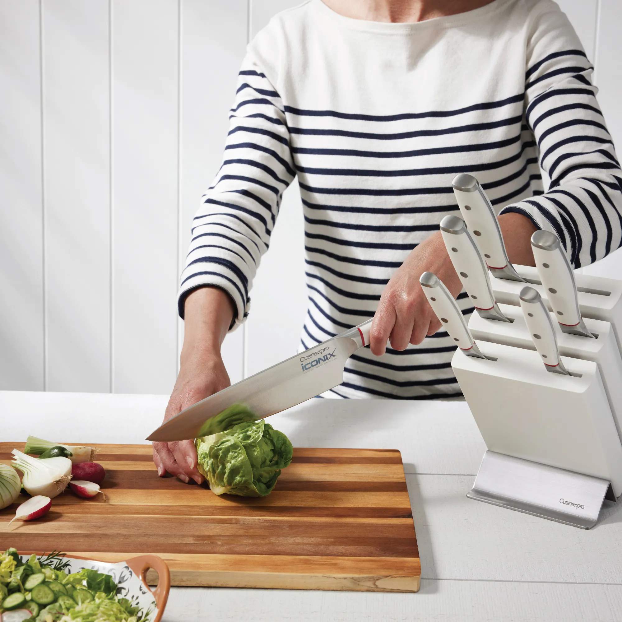 THE CUSTOM CHEF™ Knivblokke med knive Cuisine::pro®
iconiX™ Cuisine::pro iconiX™ Straub Knivblok - 7 dele i sølvfarvet/hvid, 3