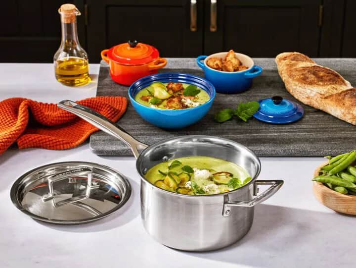 Le Creuset Dybe tallerkener Signature Dyb Tallerken i Azure , 33 cm, 2