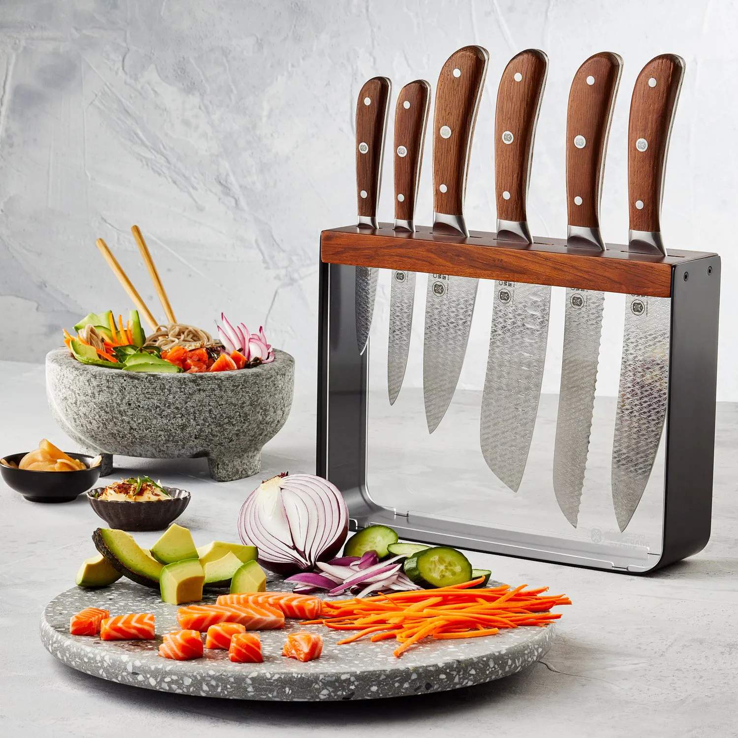 THE CUSTOM CHEF™ Knivblokke med knive Cuisine::pro® WOLFGANG
STARKE™ Cuisine::pro WOLFGANG STARKE™ Harz Knivblok - 7 dele i sølvfarvet/træ, 2