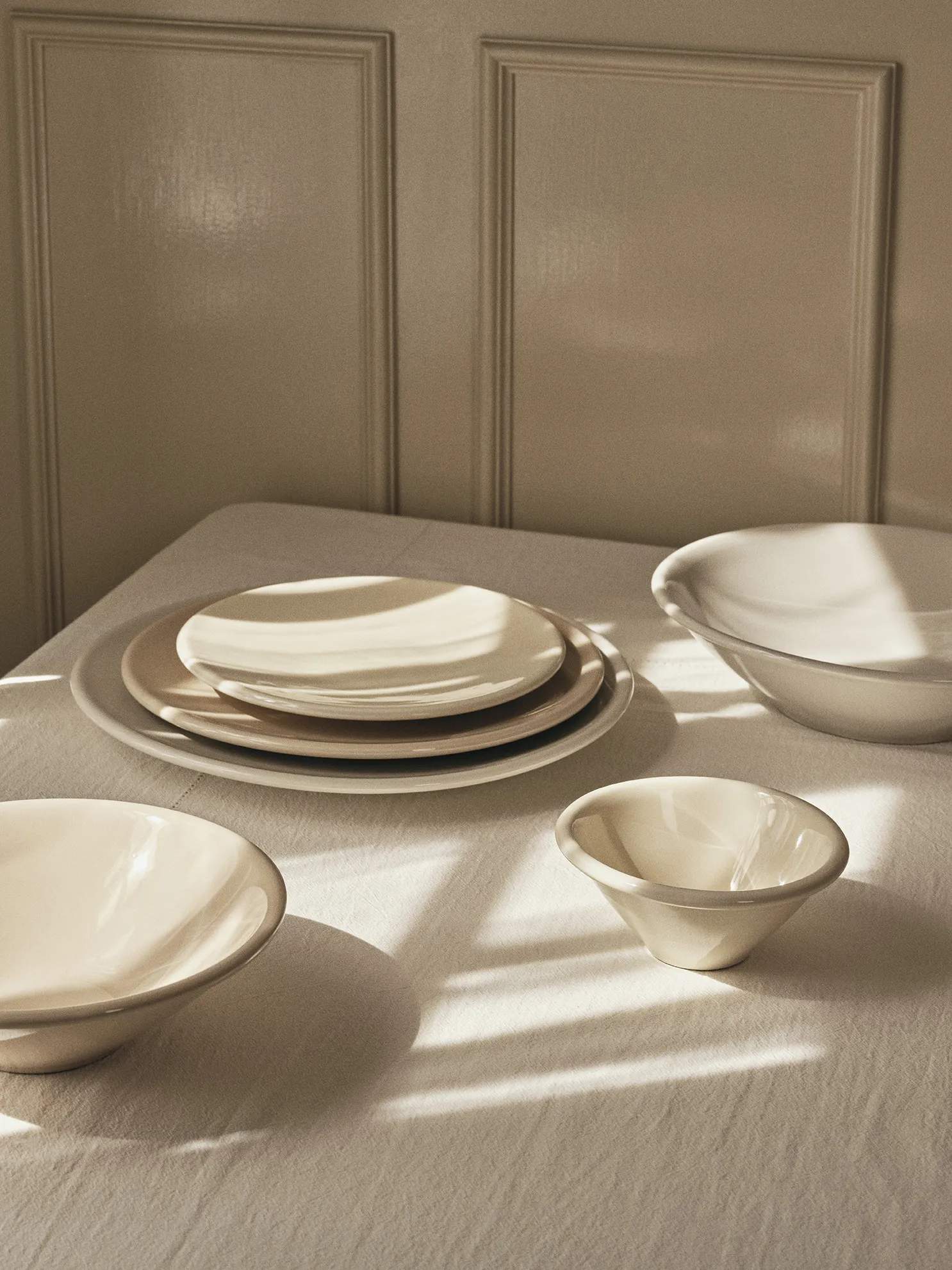 Broste Copenhagen Serveringsfade Alfredo Serveringsfad i Light Grey, 2