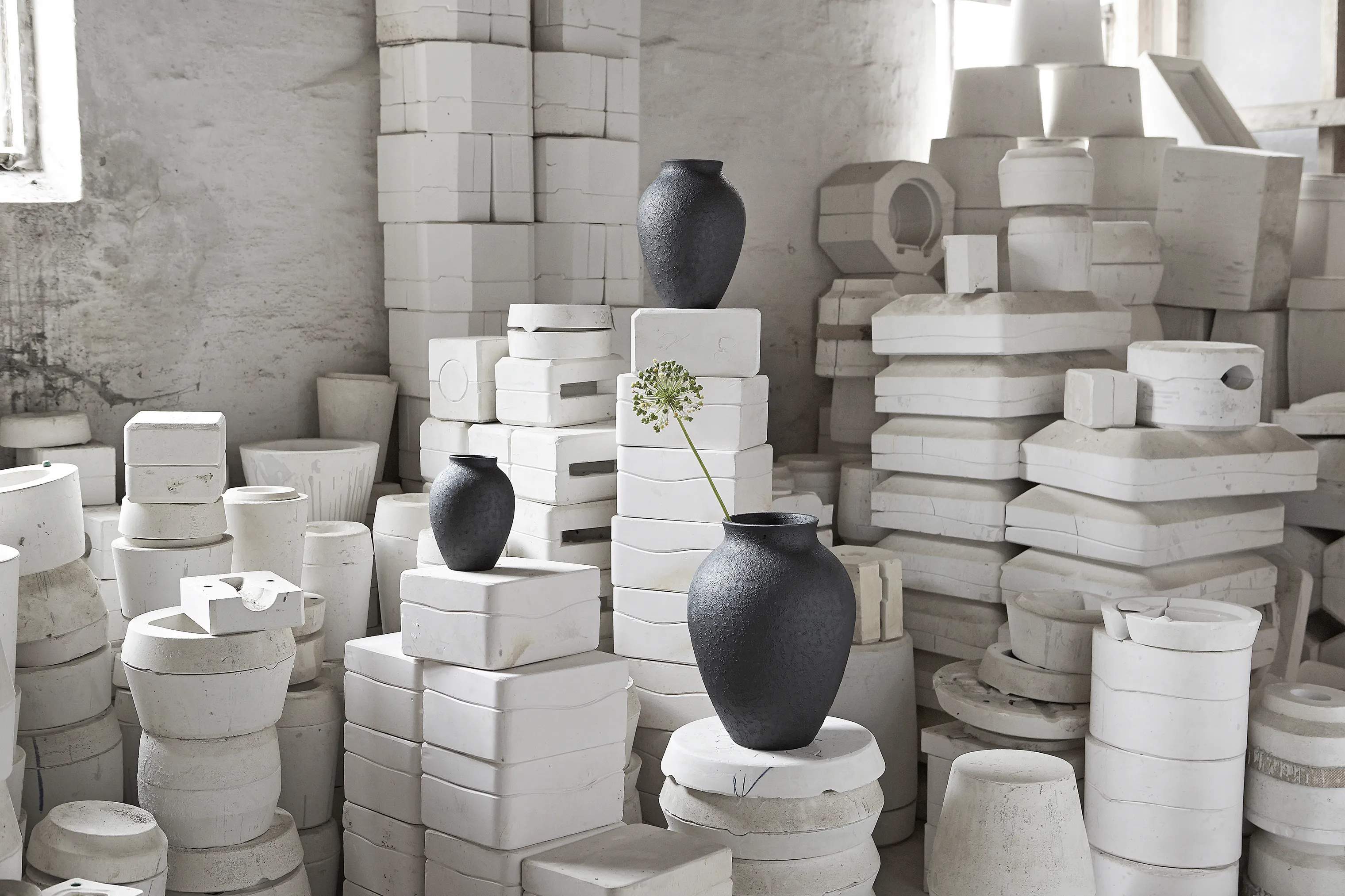 Knabstrup Keramik Vaser Vase i Sort, 12,5 cm, 3