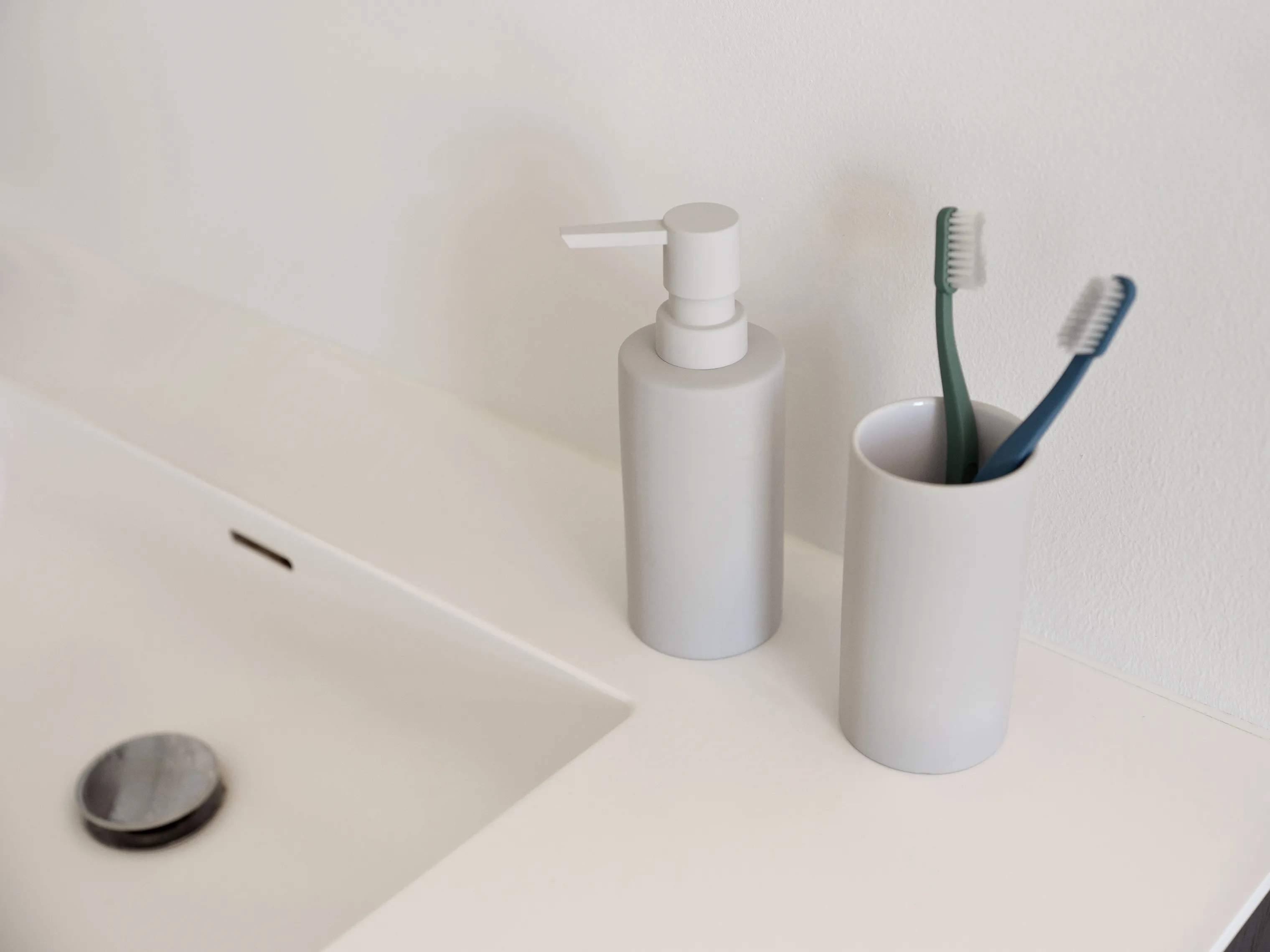 Zone Sæbedispensere Solo Sæbedispenser i Soft grey, 2