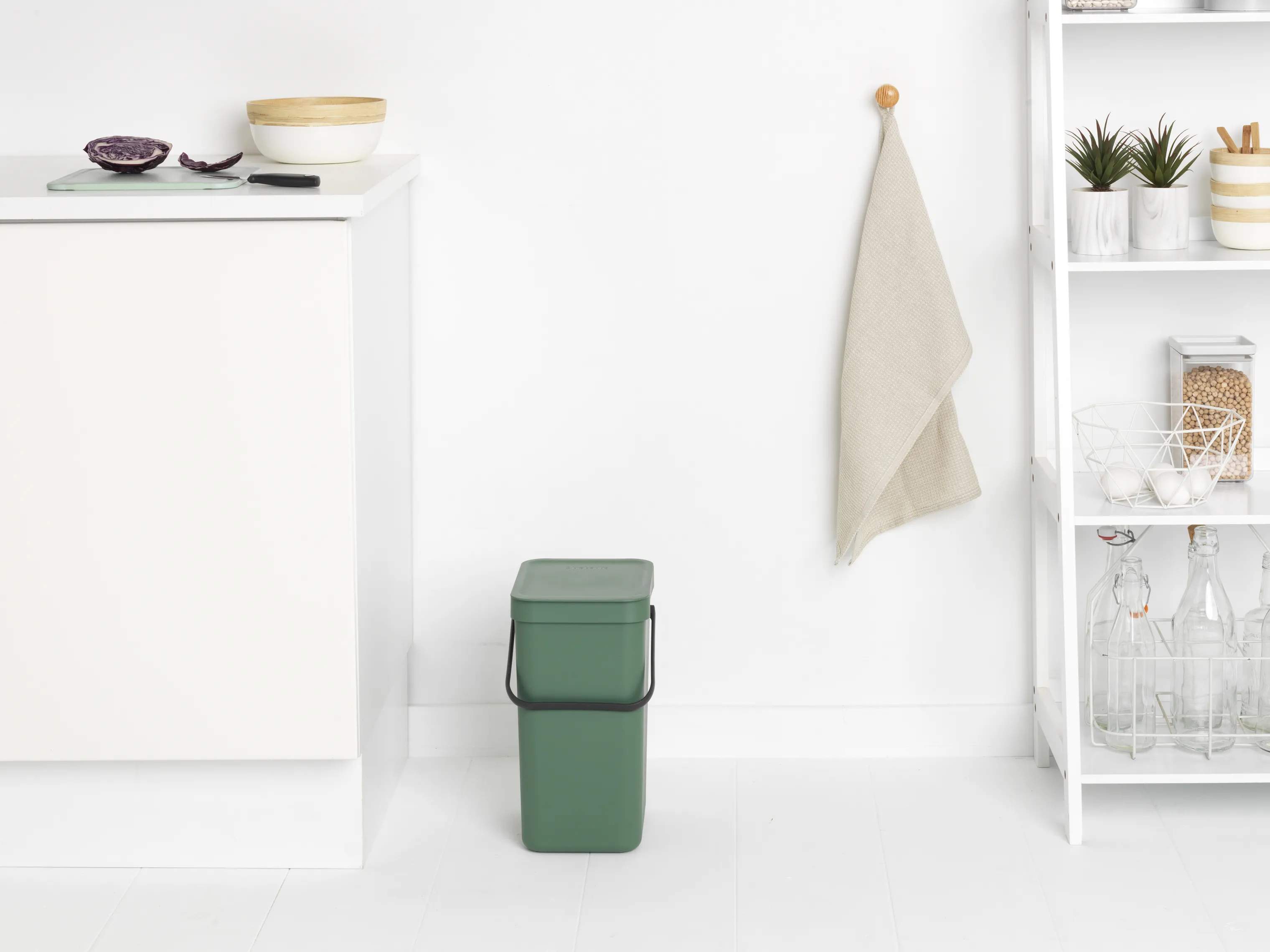 Brabantia Spande uden pedal Sort & Go Affaldsspand i Grøn, 12 L, 2