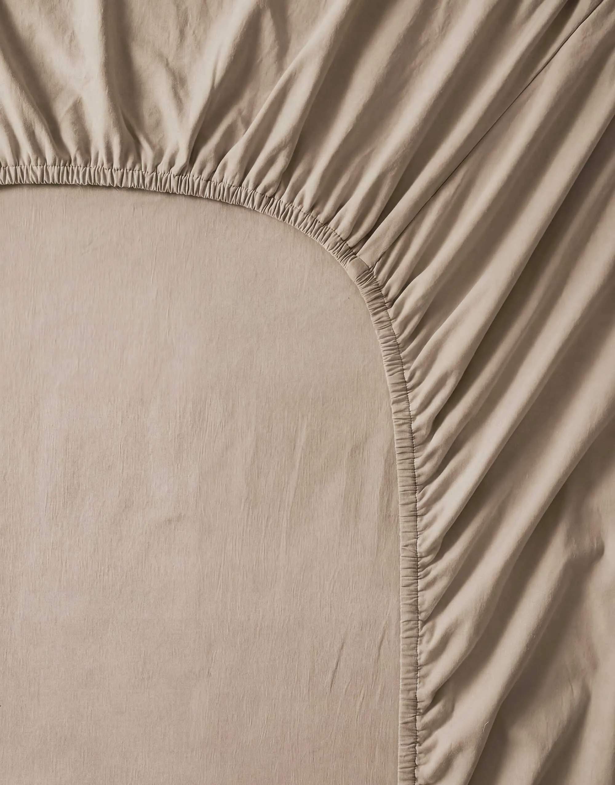 Essenza Lagner Fine Organic Jersey Topmadraslagen i Taupe, B100 x L220 cm, 3