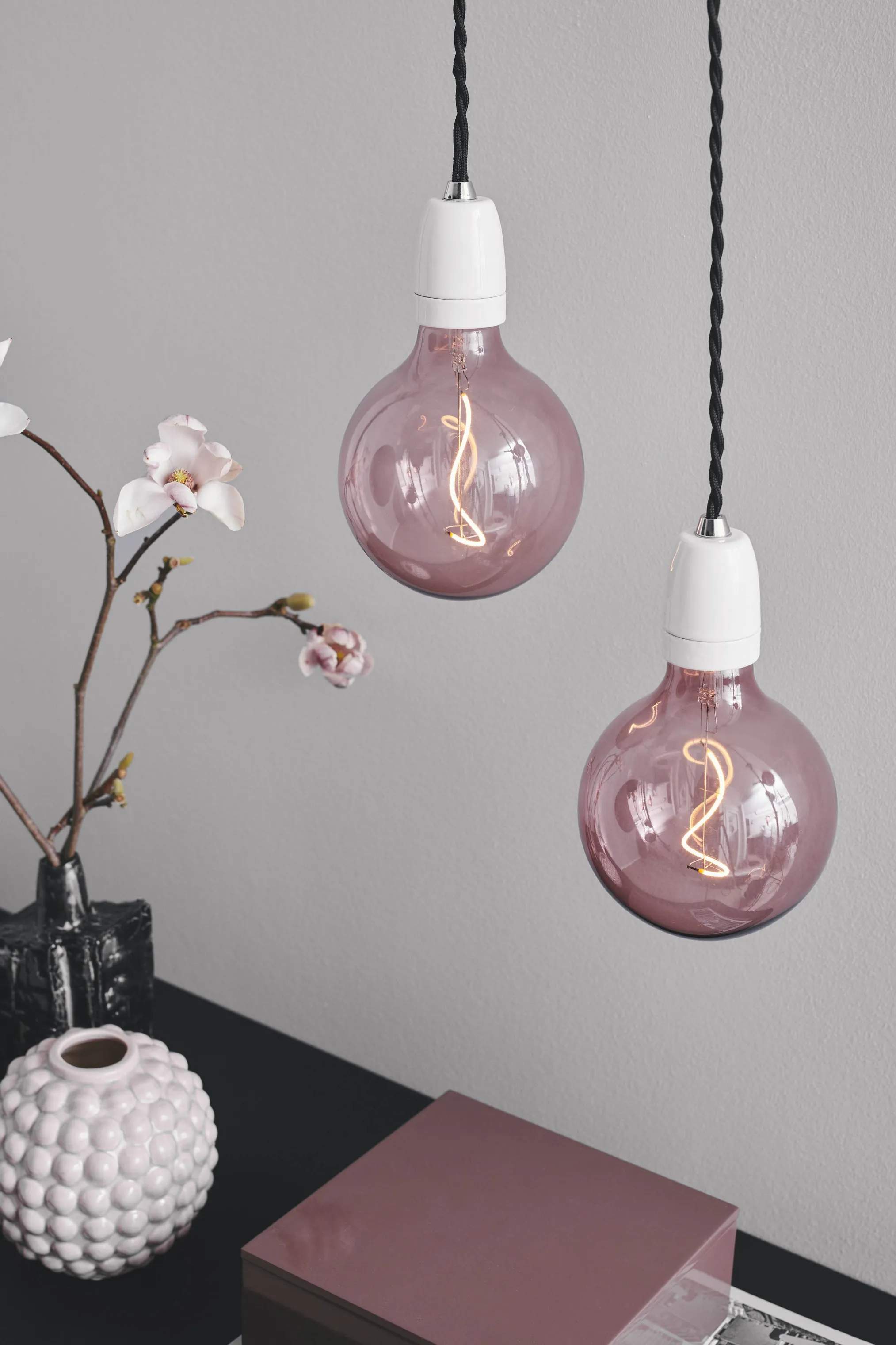 Halo Design LED-pærer Colors Soft light LED Lyspære i Rosa, 3