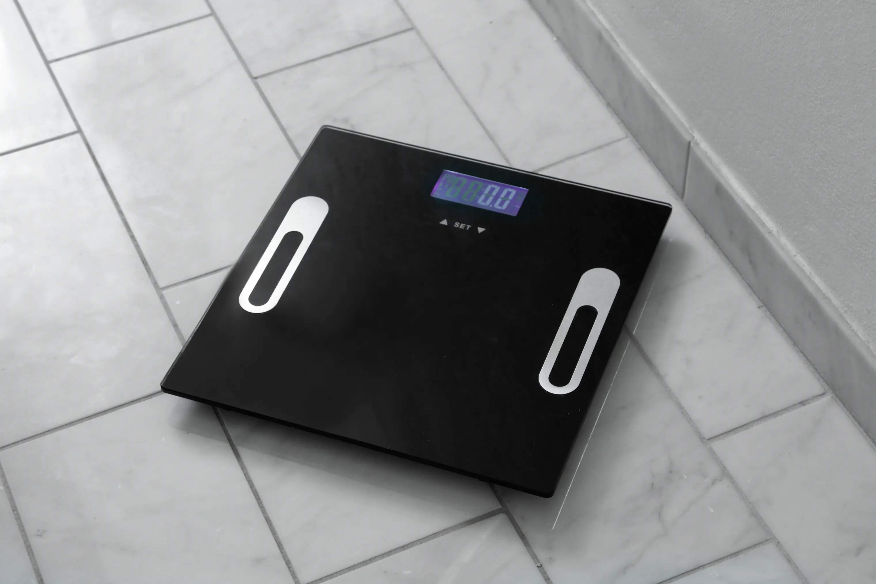 CASA Living Badevægte BMI Personvægt i Sort, 3