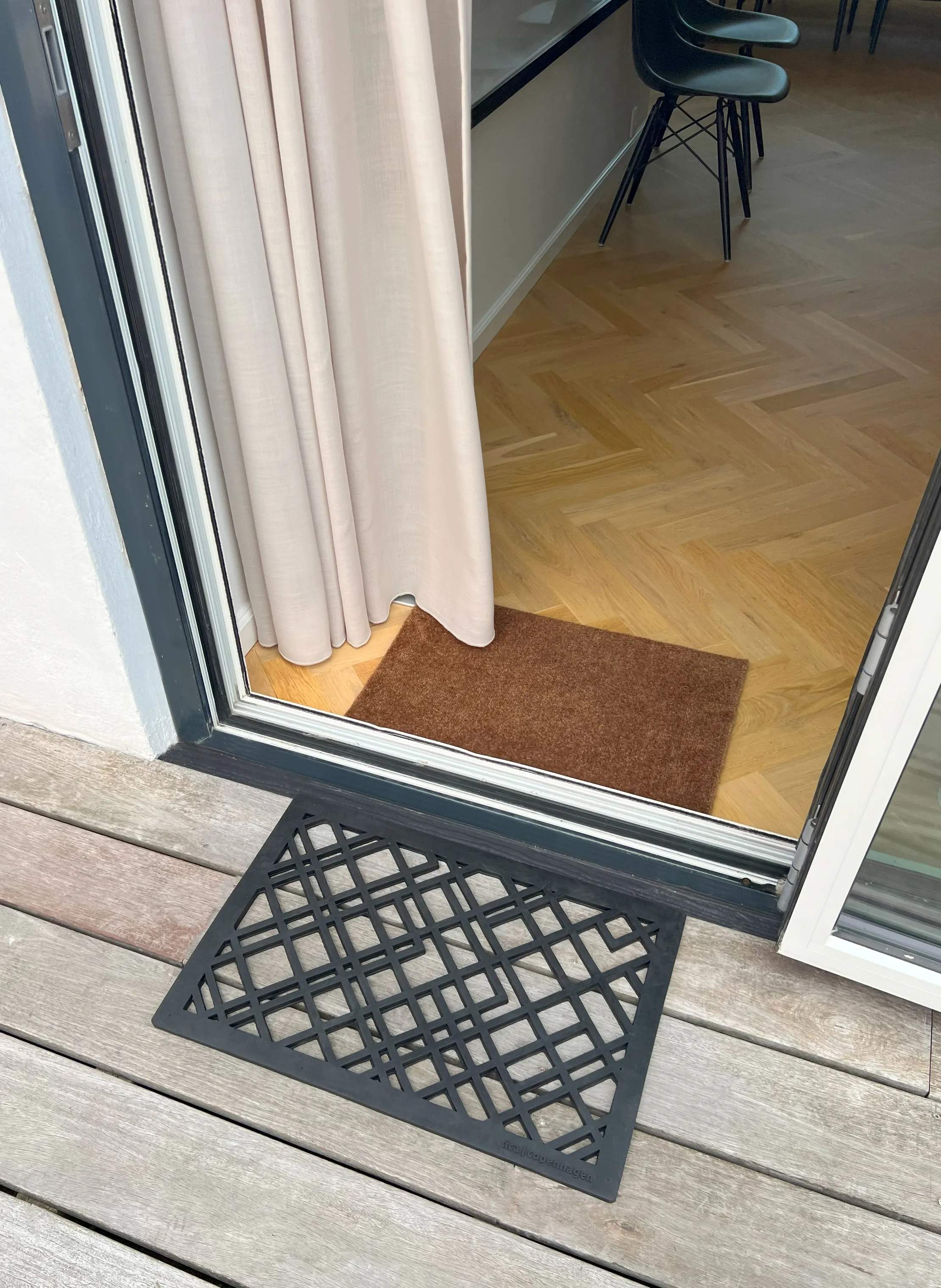 Tica Copenhagen Dørmåtter Lines Dørmåtte i Sort, 5