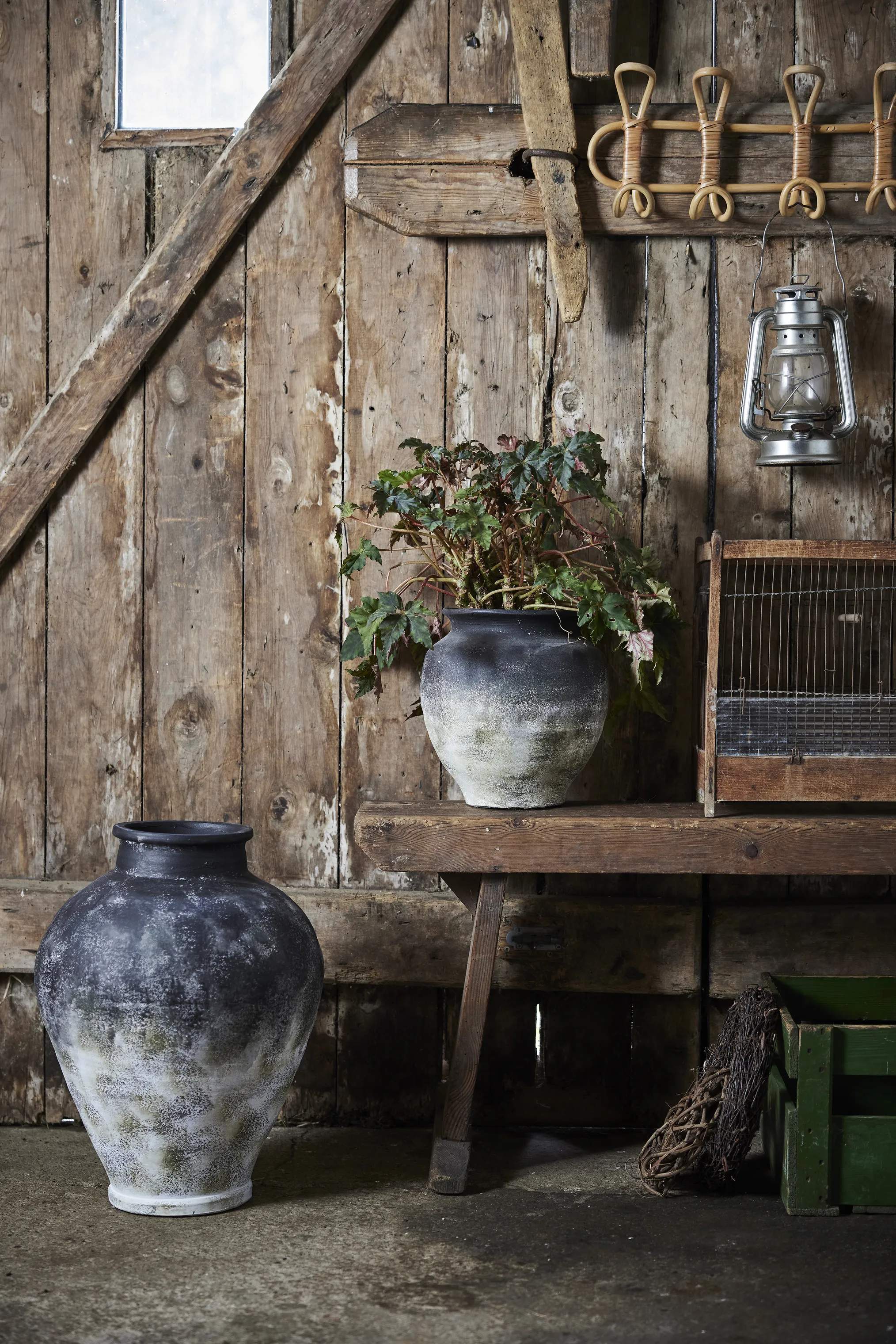 Lene Bjerre Vaser Anna Gulvvase i antik sort lille, 26,5 cm, 2