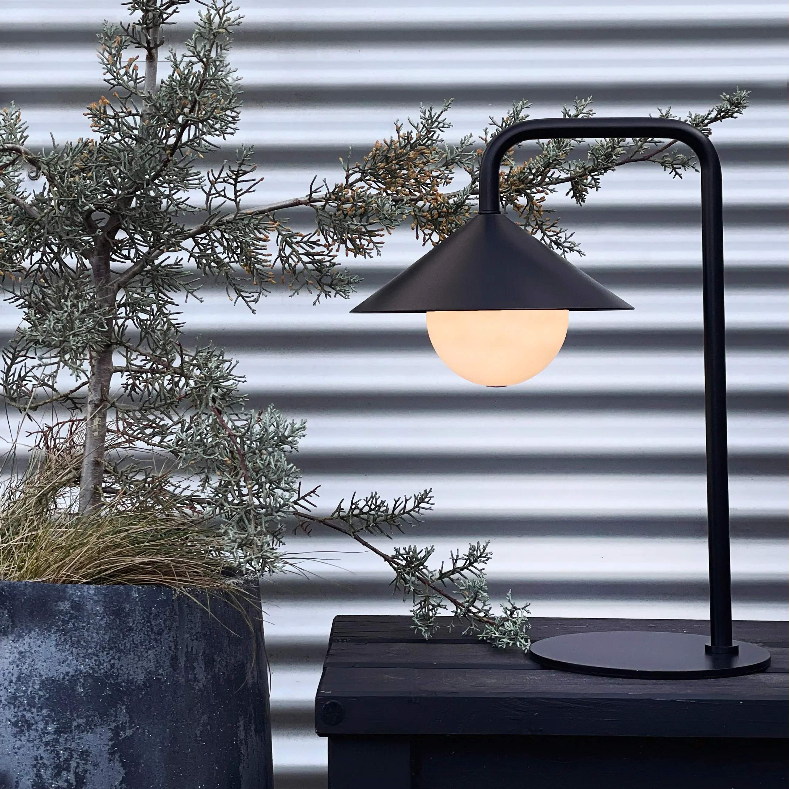 Dyberg Larsen Bordlamper Nova Udendørs Bordlampe i Sort, 2