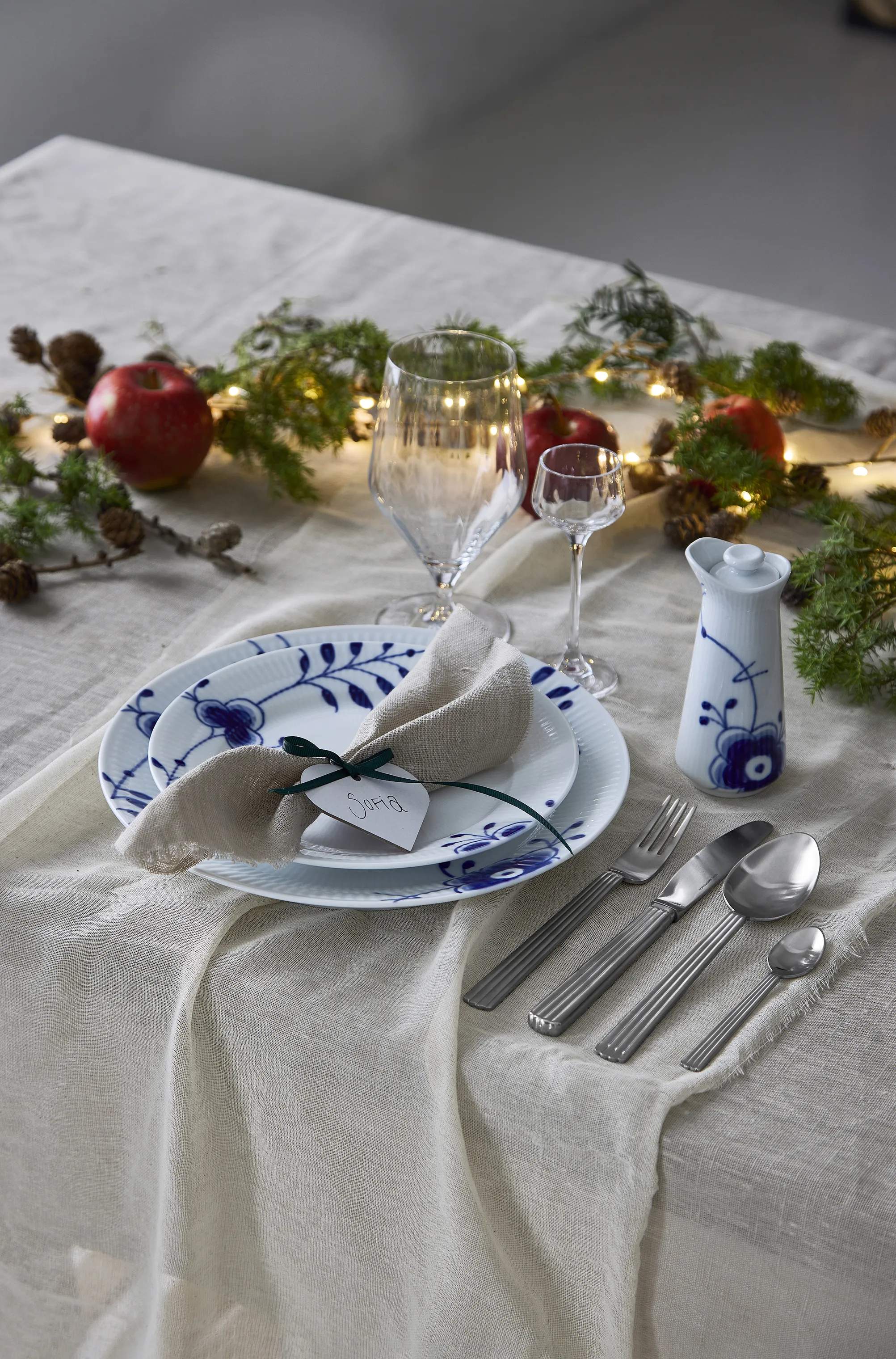 Georg Jensen Bestiksæt Bernadotte Bestiksæt - 16 dele i Mat stål, 16 stk., 5