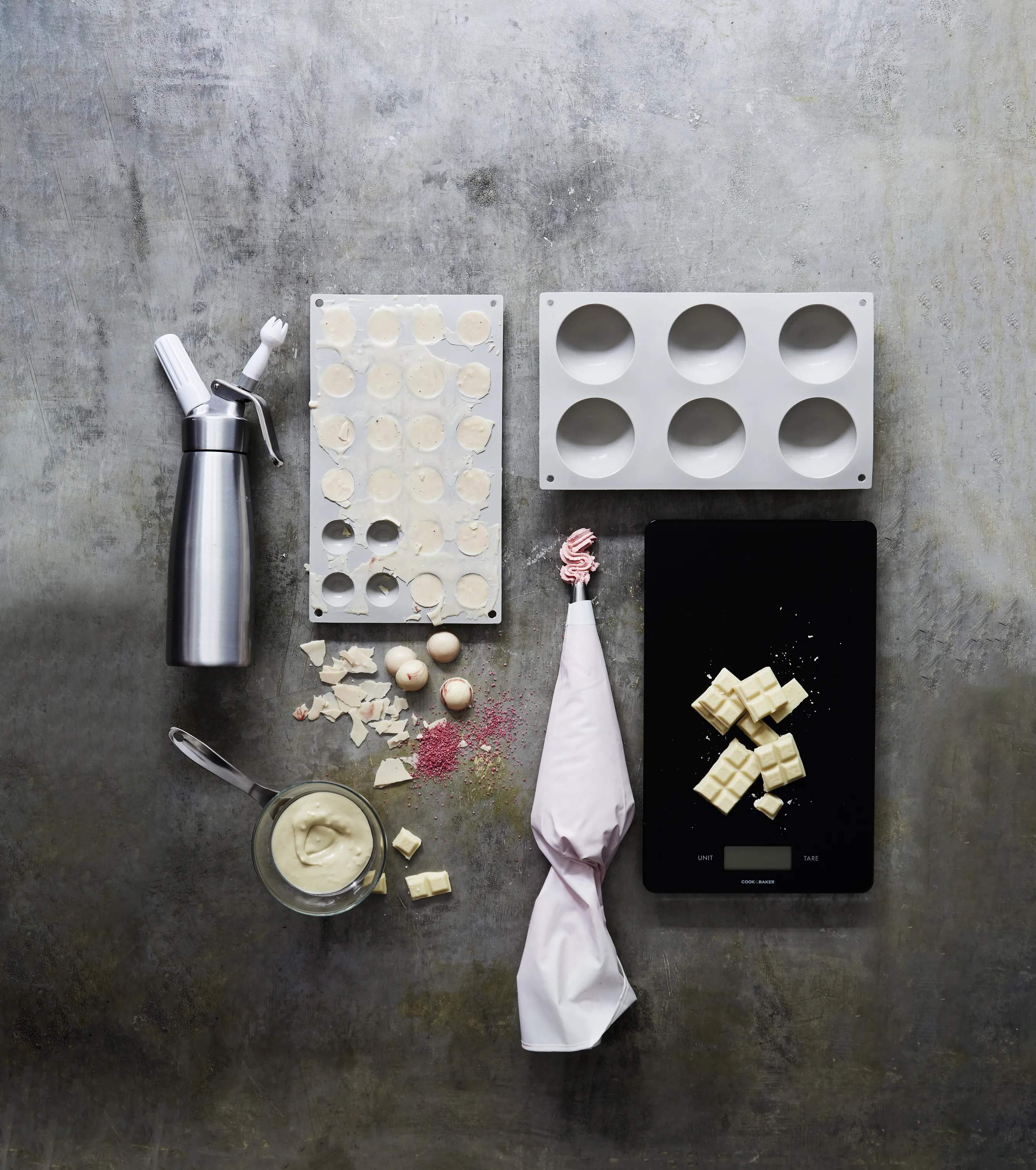 Cook & Baker Øvrige bageforme Figurform i Lys grå, 2