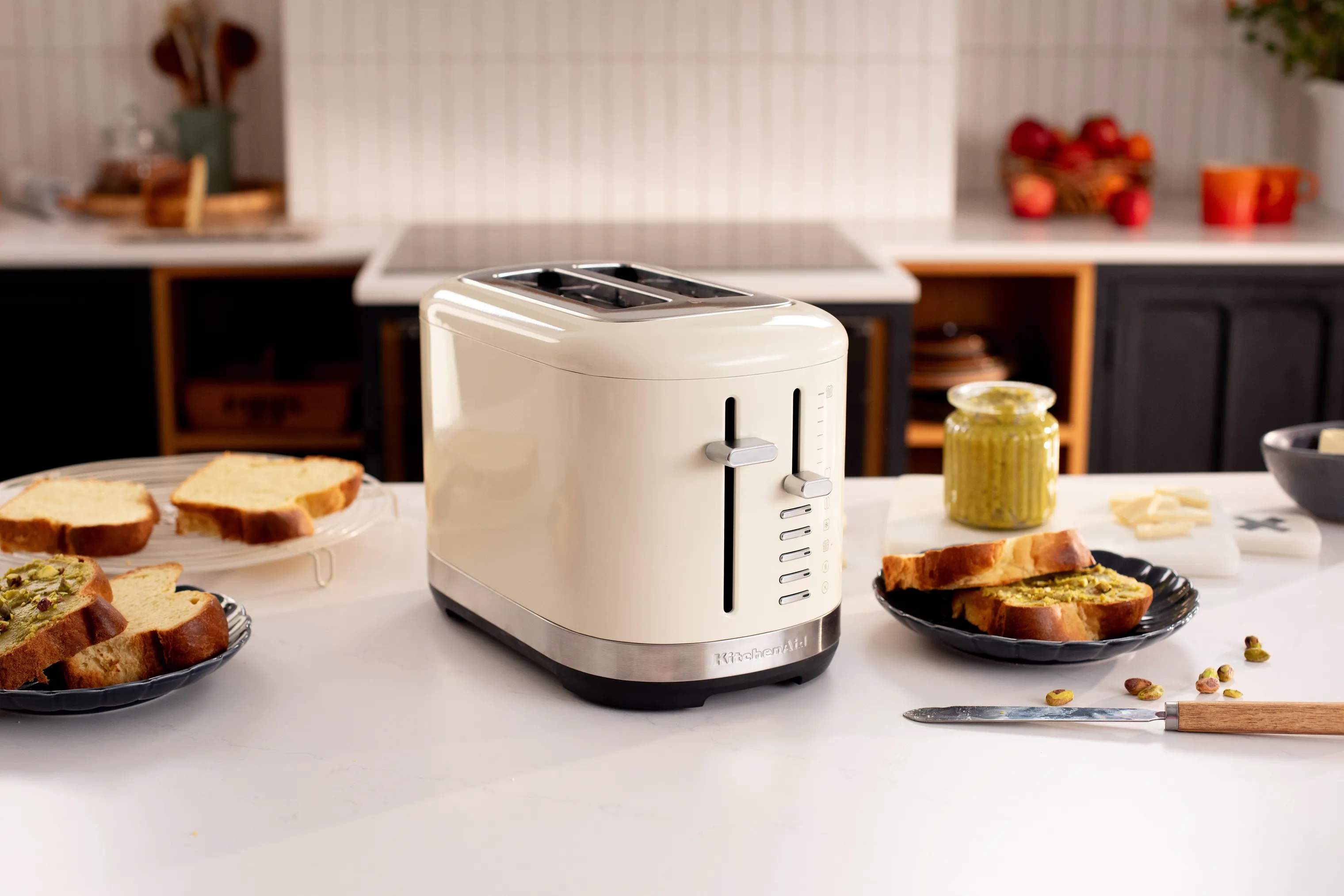 KitchenAid Brødristere Artisan Brødrister i Almond Creme, 5