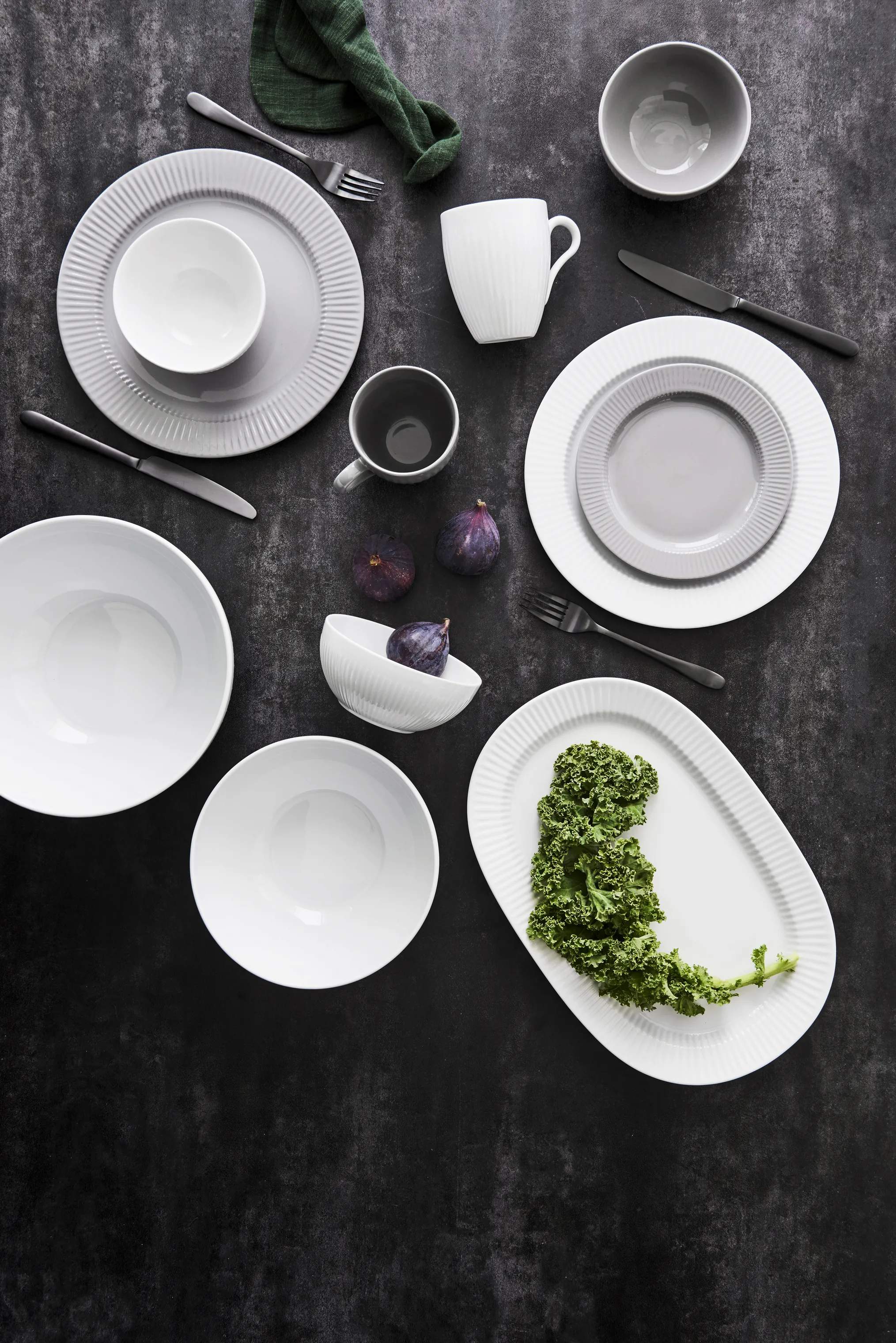 Eva Trio Serveringsfade Legio Nova black Legio Nova Serveringsfad i Hvid, B25 x L37,5 cm, 2