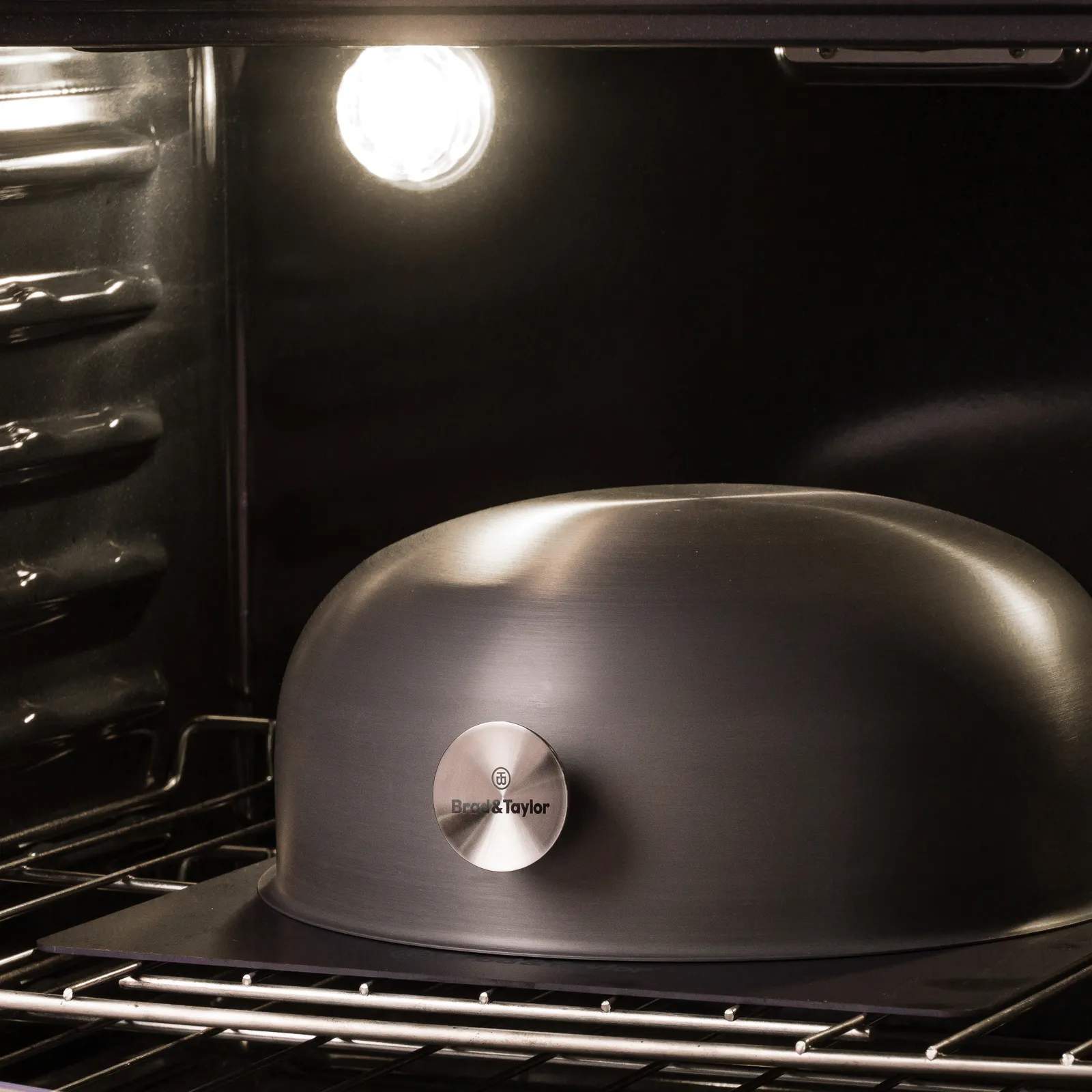 Brød & Taylor Rugbrødsforme og brødforme Bagelåg til bagestål i Grå, 2