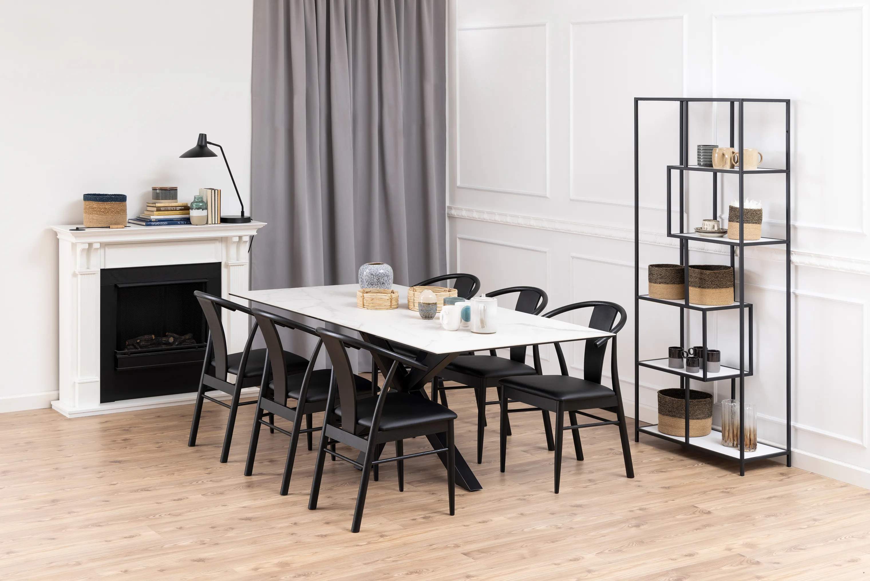 CASA Living Spiseborde Heaven Spisebord i Hvid Akranes/sort, H75,5 x B200 x L100 cm, 3