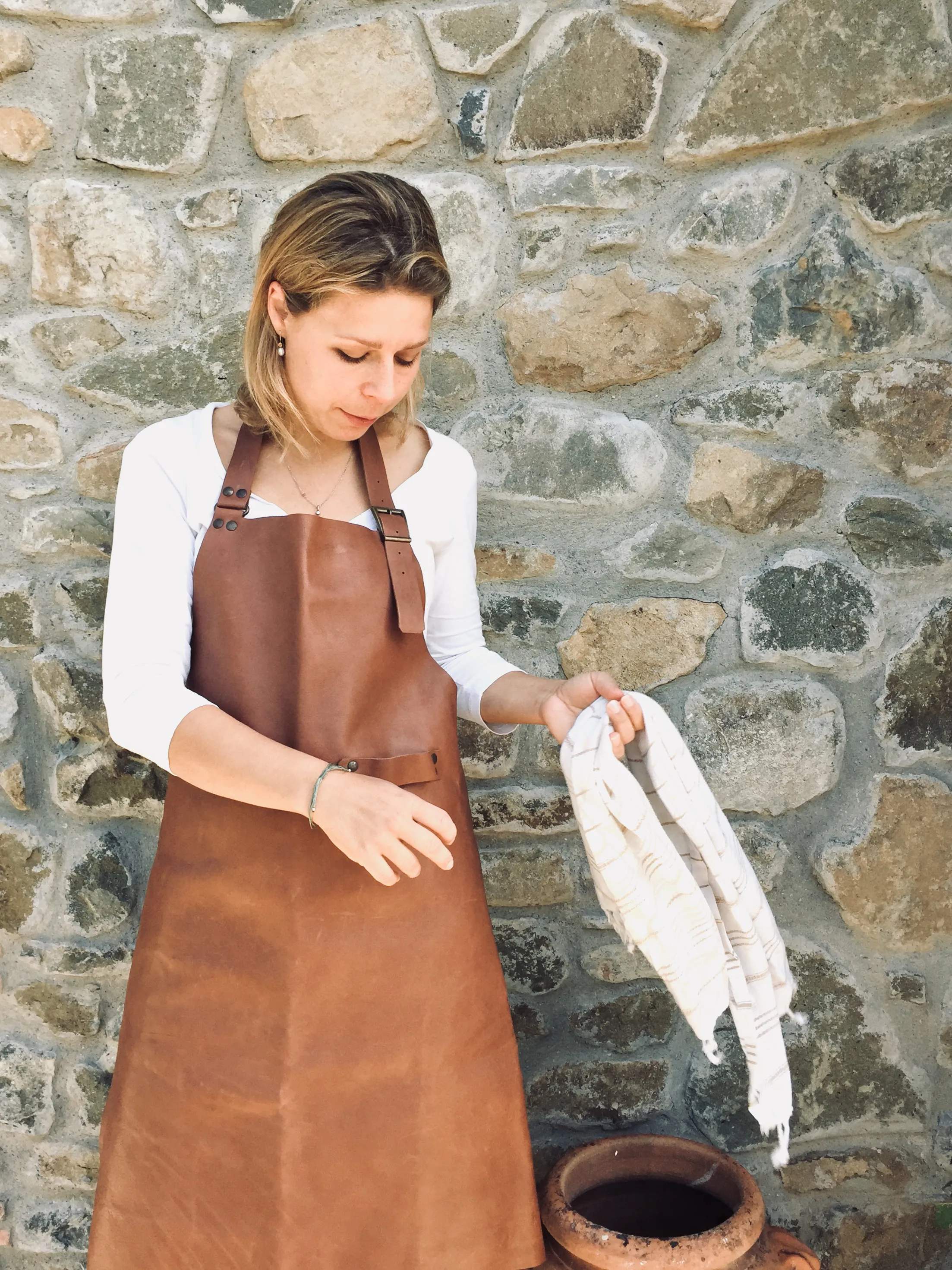 Made by Mama Forklæder Kernelæder Forklæde i Lysebrun, 2