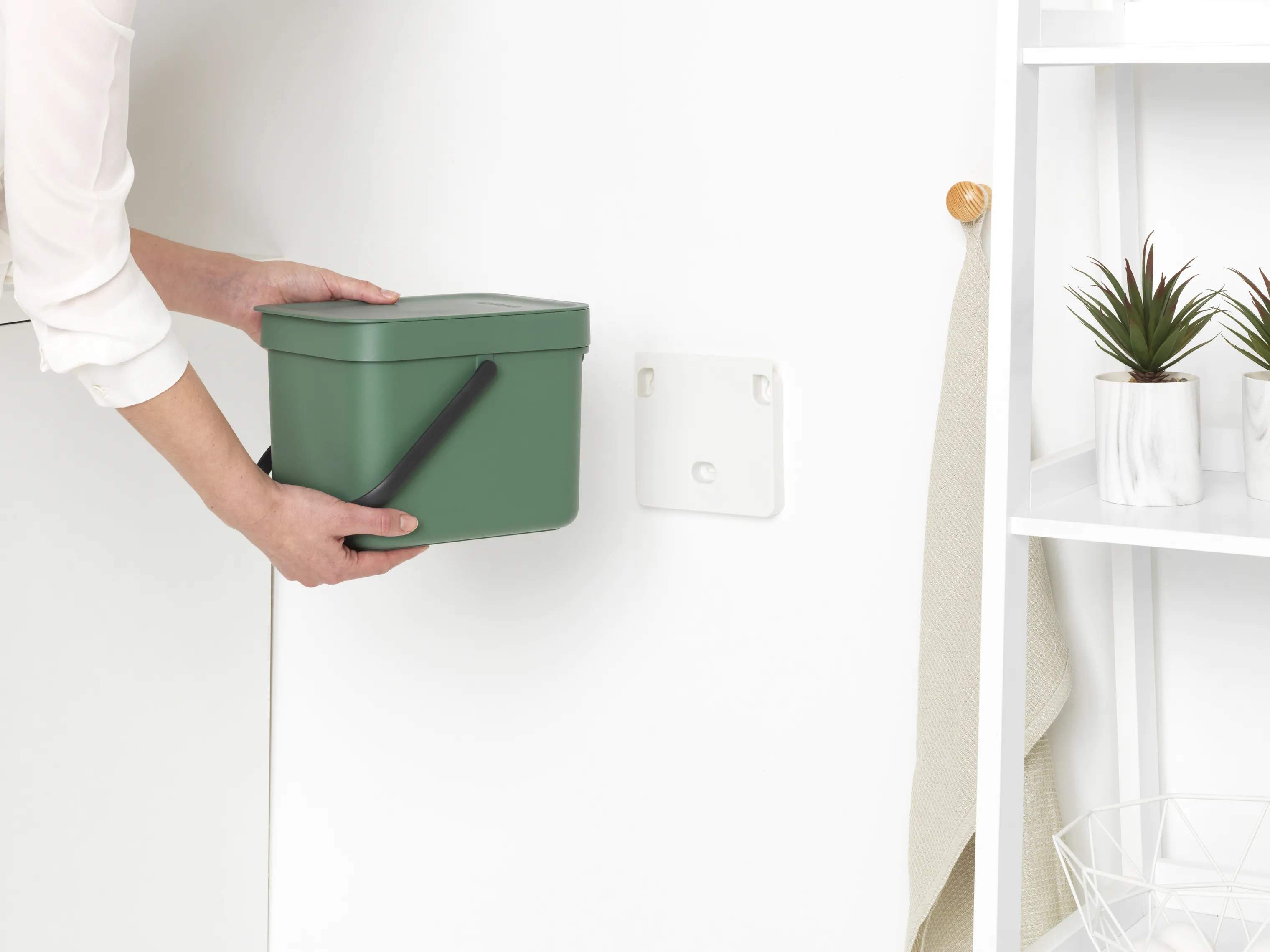 Brabantia Spande uden pedal Sort & Go Affaldsspand i Grøn, 6 L, 3