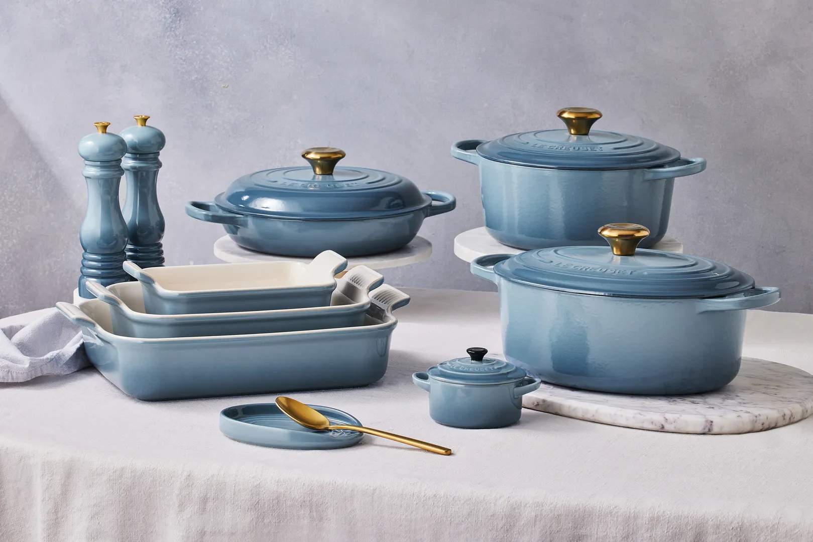 Le Creuset Øvrigt køkkengrej Oval Grydeskeholder i Chambray, 2