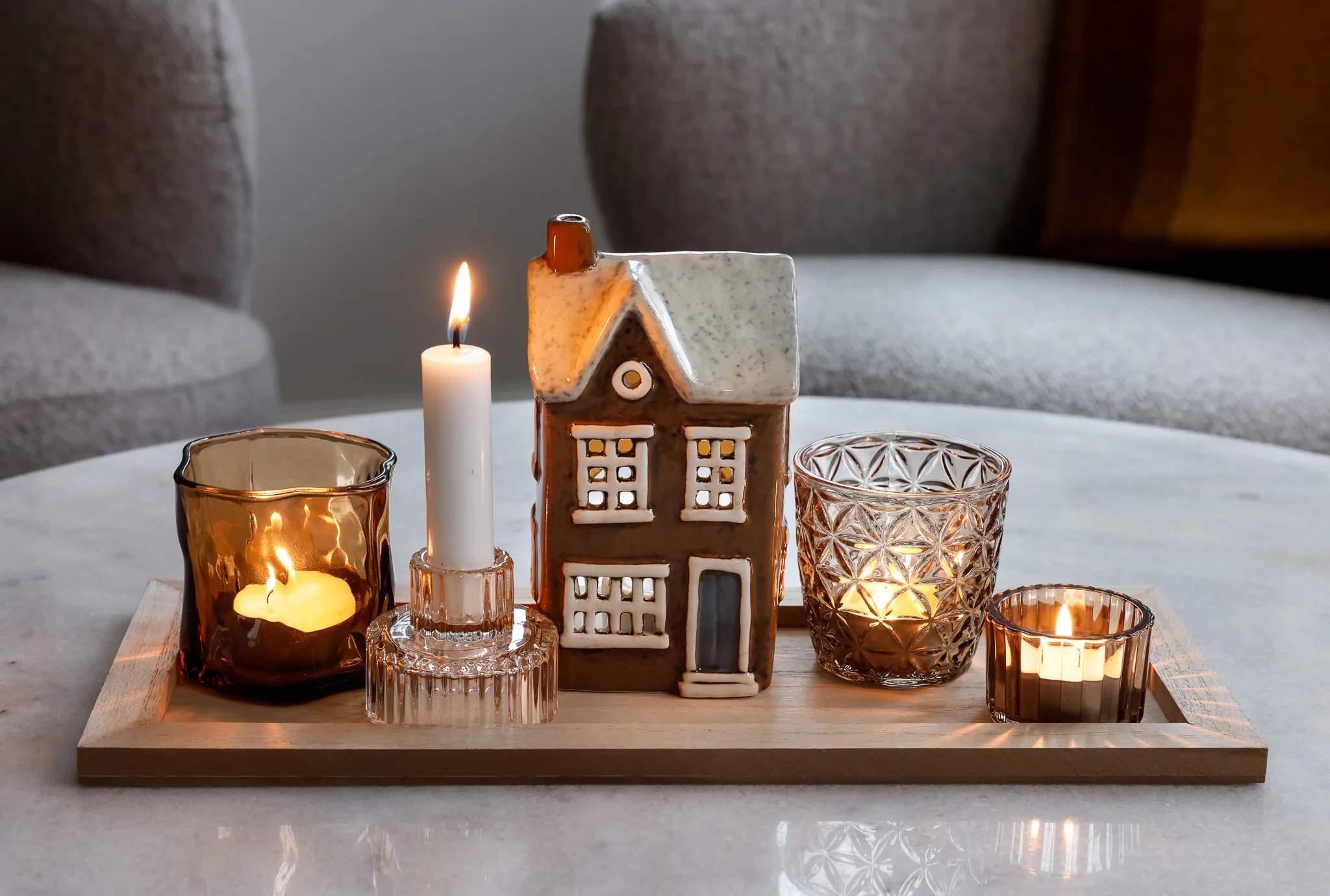 Casa Christmas Øvrigt julepynt Bakke med stager og hus i Brun, 2