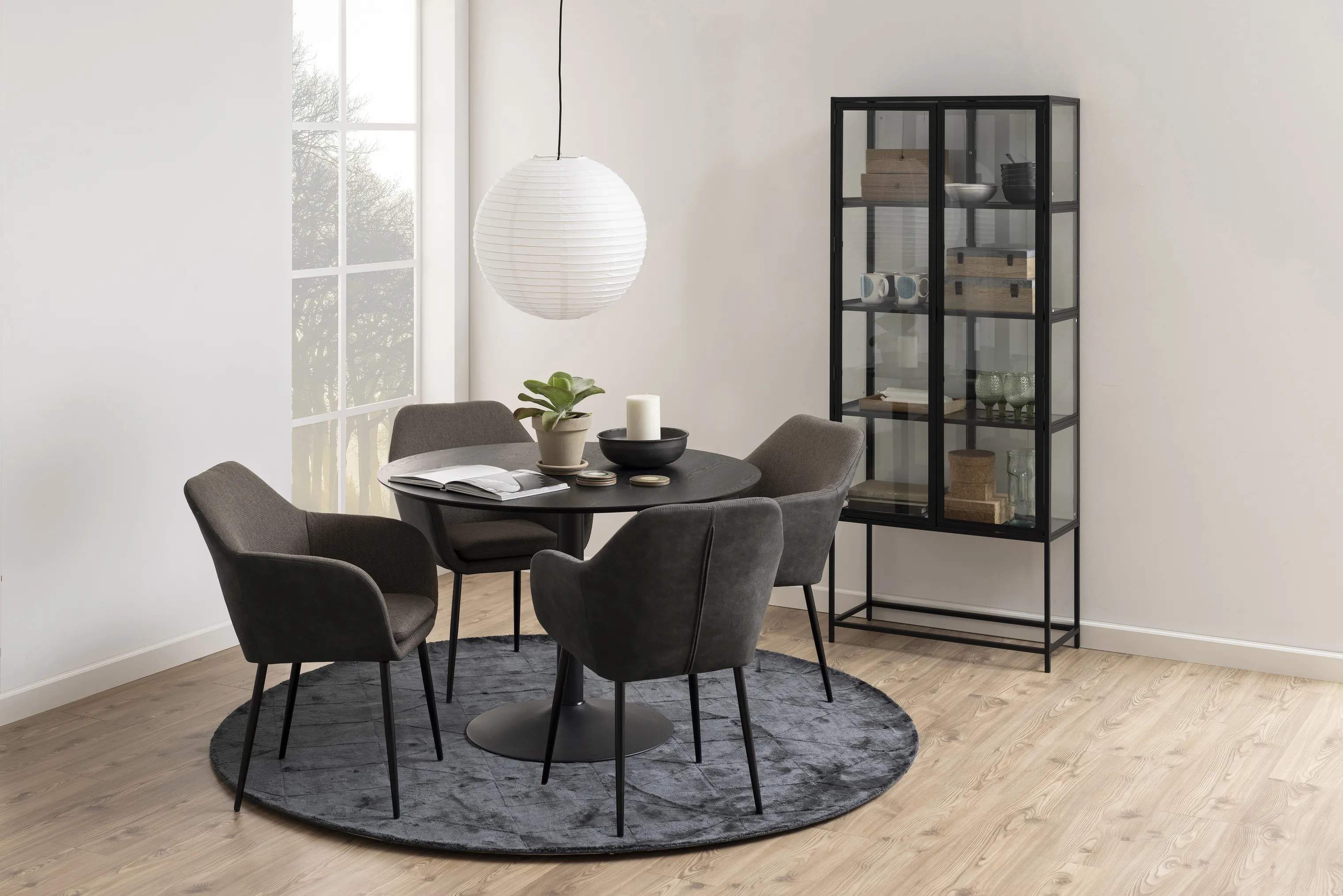 CASA Living Reoler og tilbehør Seaford Vitrine i Sort, 185,6 cm, 2