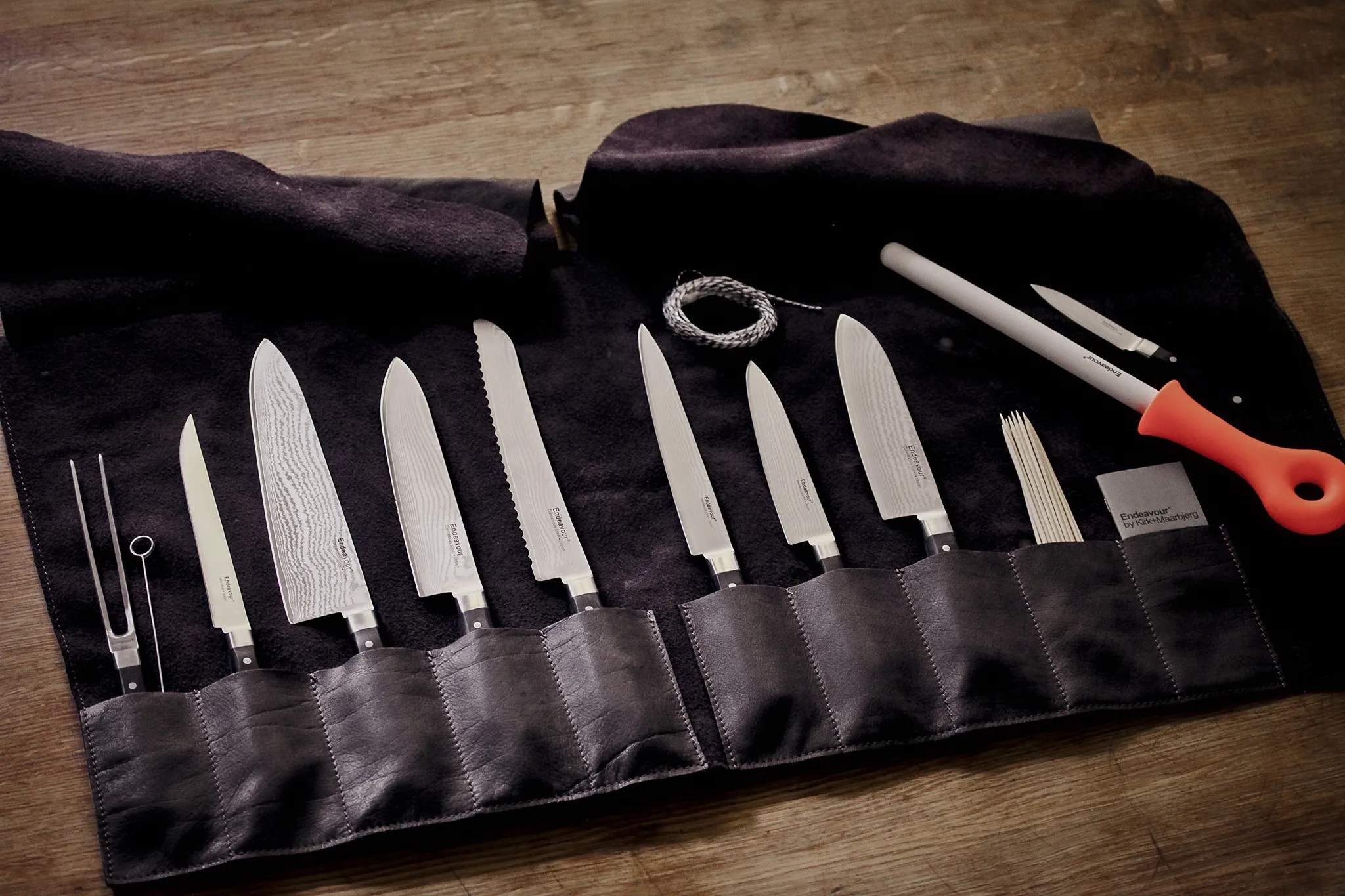 Endeavour Knivtasker Knivmappe i Brun, H45 x B87 cm, 7