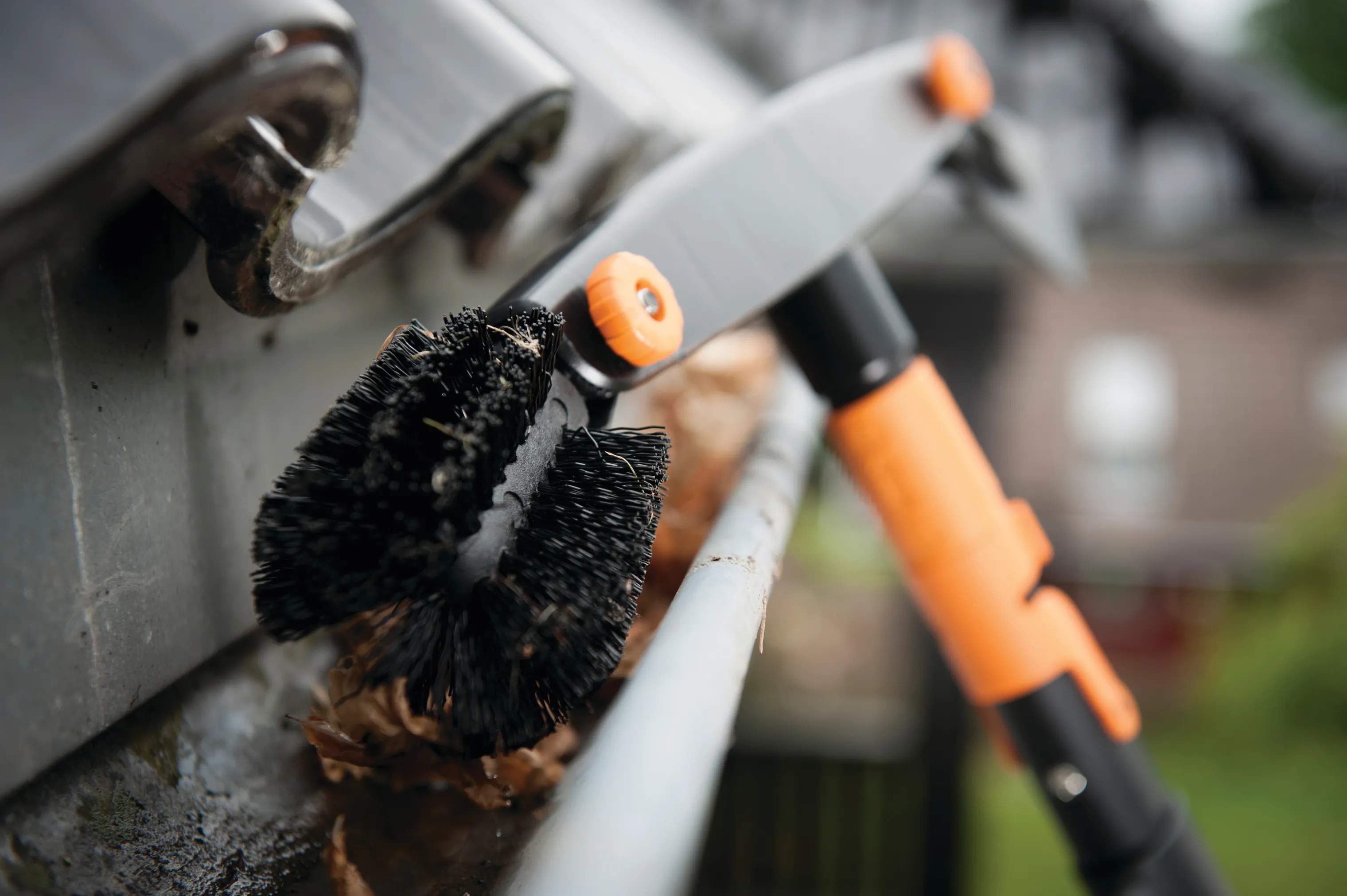 Fiskars Garden Haveredskaber QuikFit™ Tagrenderenser i Sort/Orange, 6