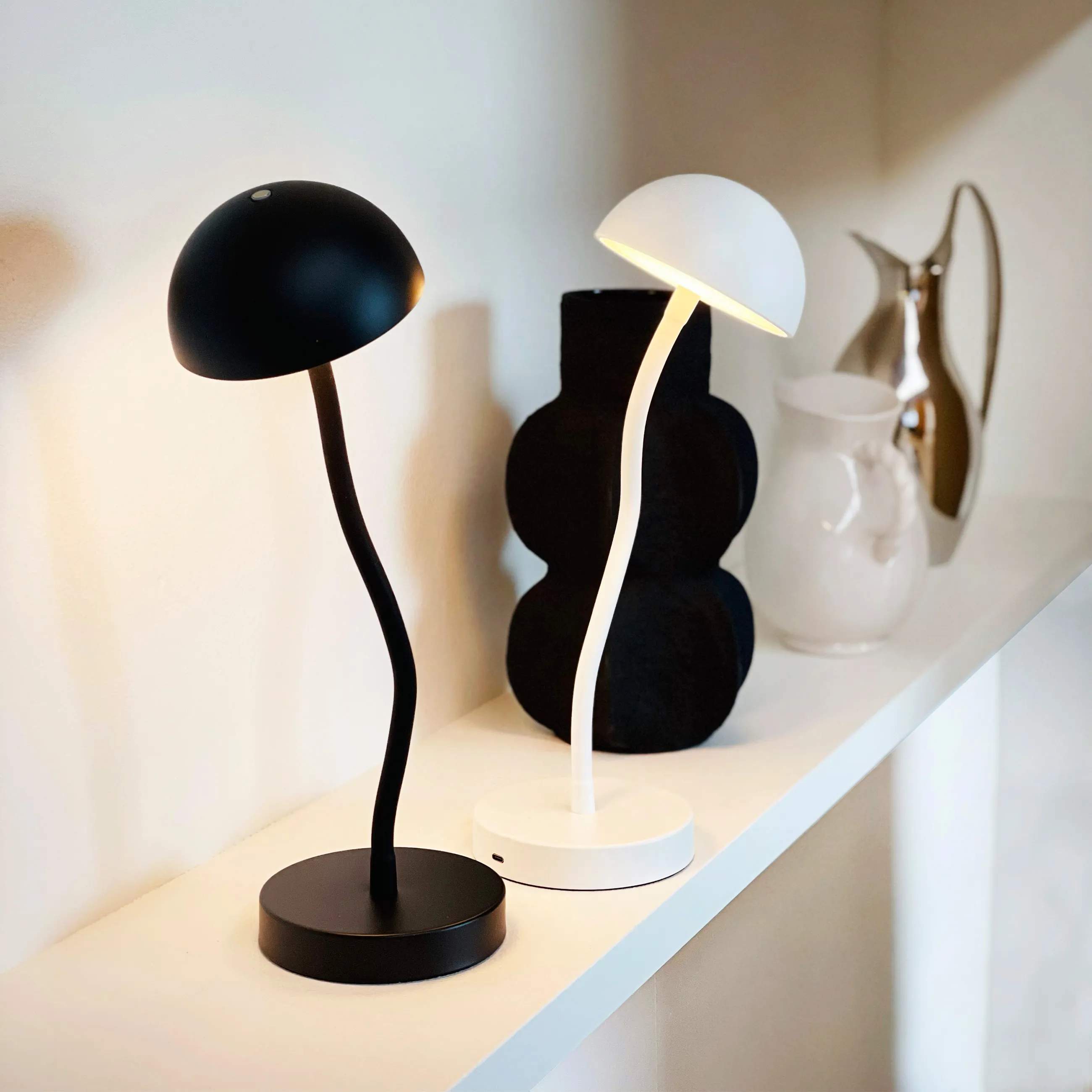 Dyberg Larsen Bordlamper Fonzy Bordlampe i Perlehvid, 2