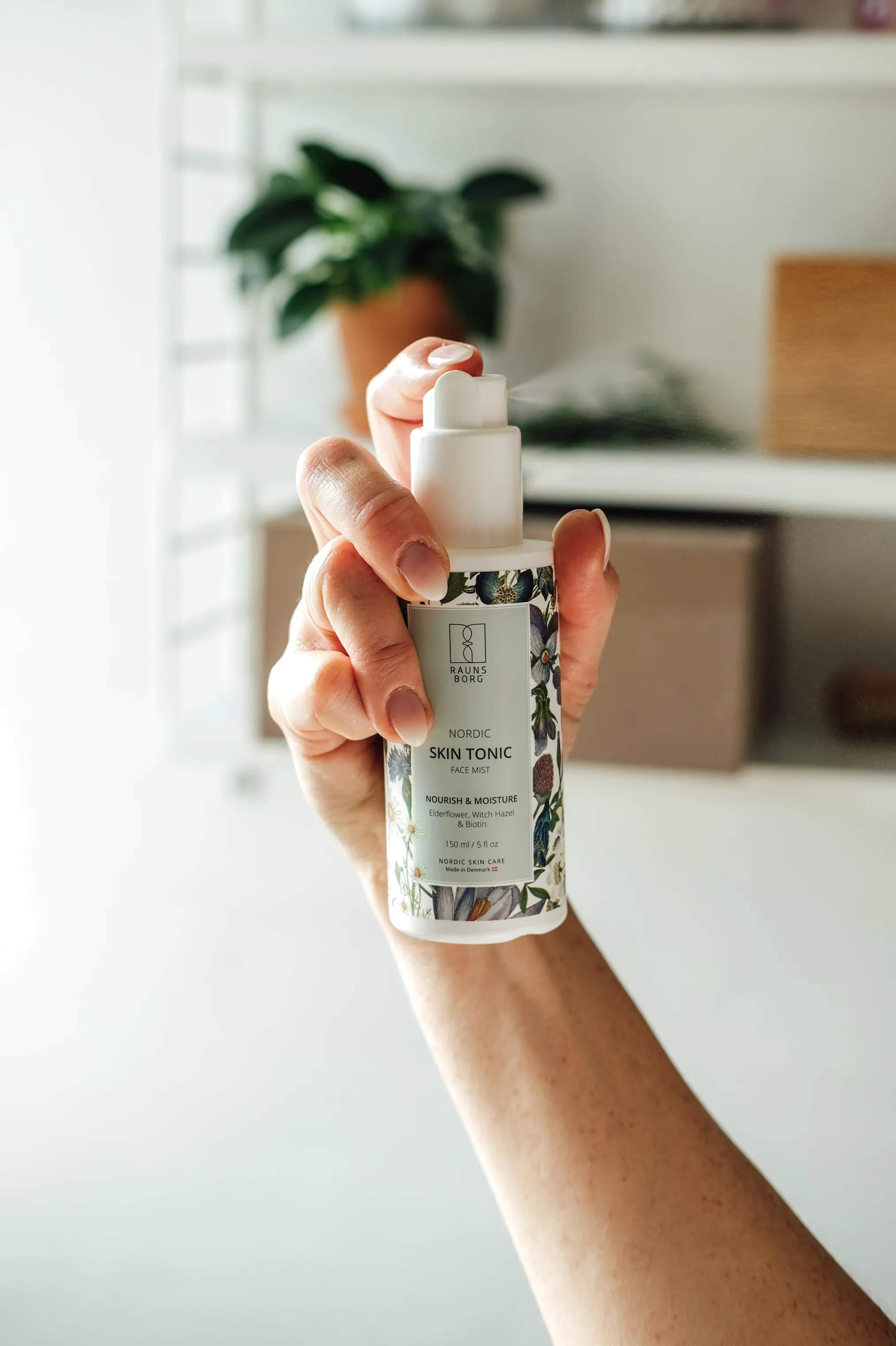 Raunsborg Ansigtspleje Skin Tonic i Grøn, 3