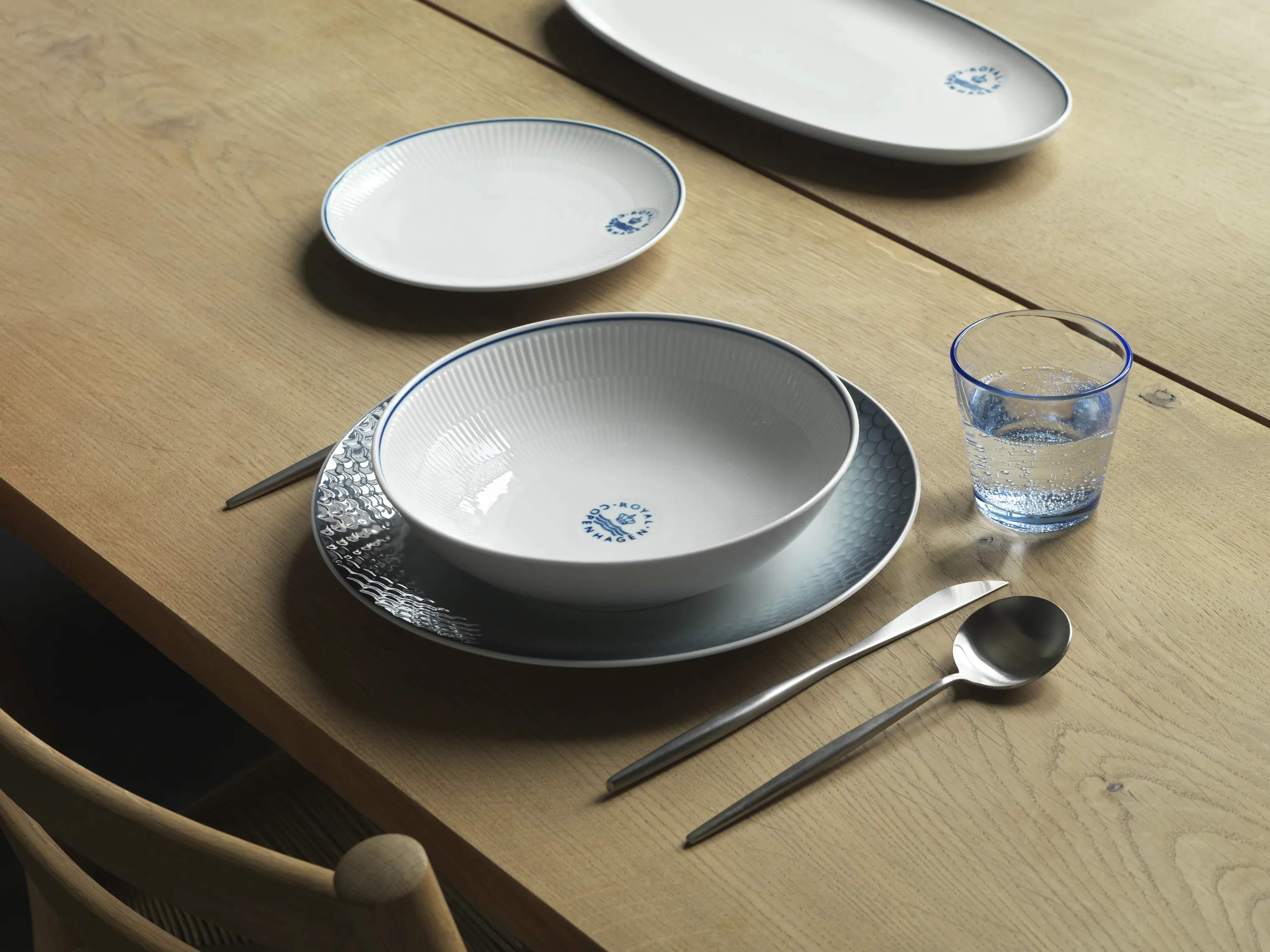 Royal Copenhagen Serveringsskåle Blueline Skål i Hvid/blå, 21,5 cm, 6