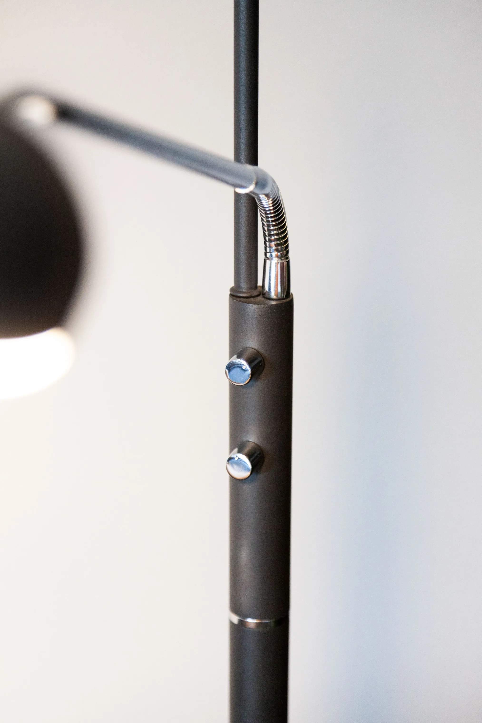 Halo Design Gulvlamper Vegas Combi Gulvlampe i sort, 3