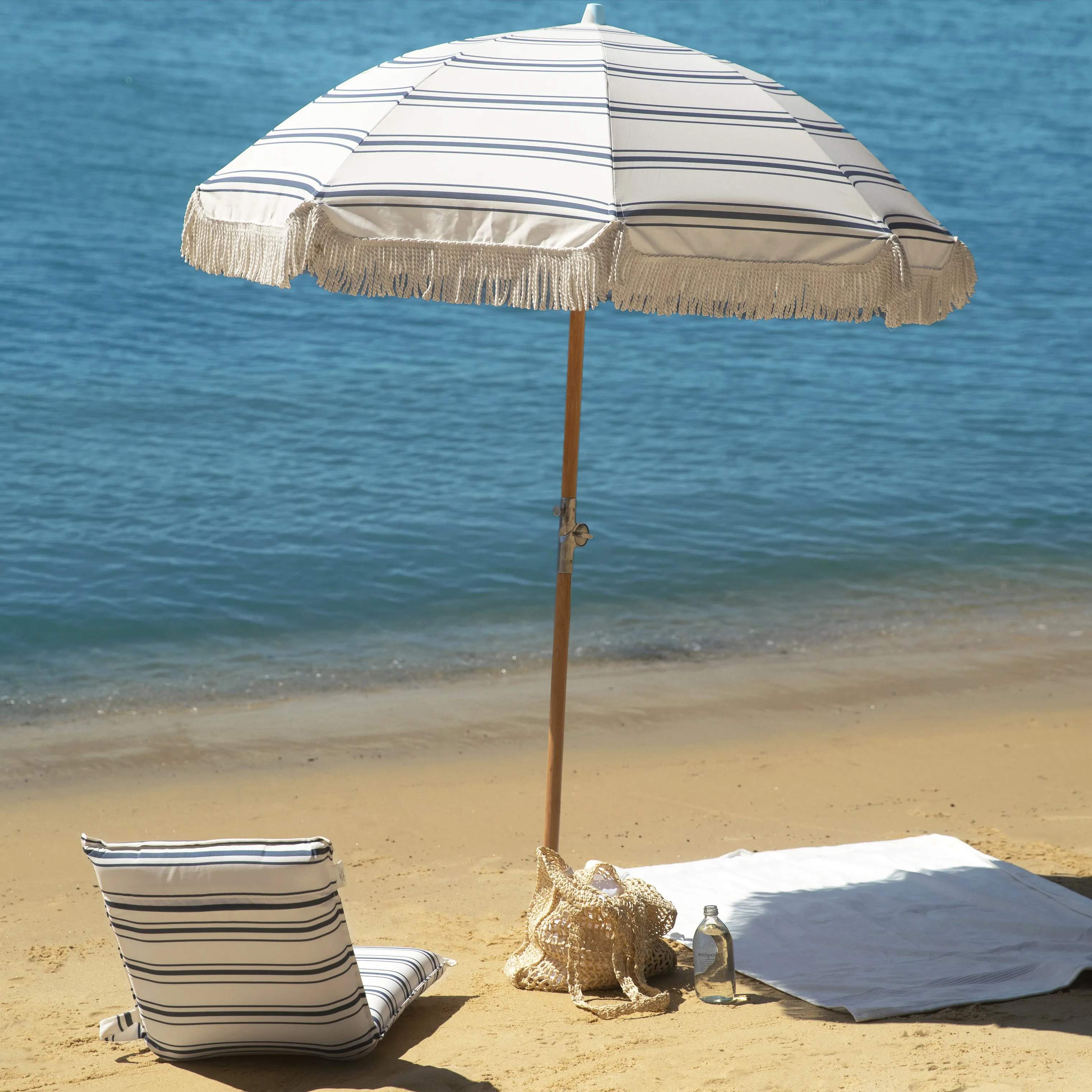 Sunnylife Parasoller Core The Vacay Parasol i blå/hvid, 3