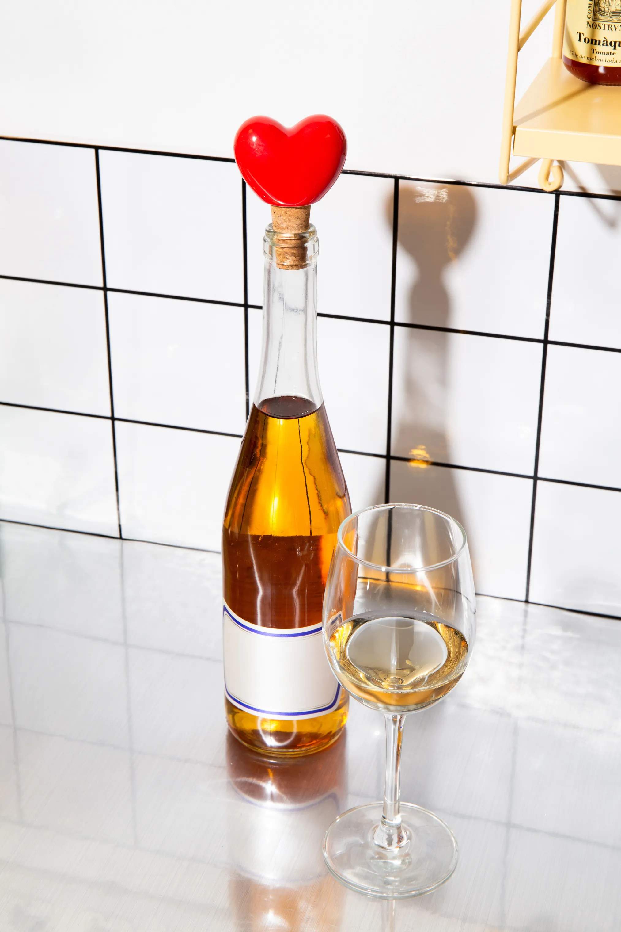 DOIY Vinpropper Flaskeprop - Love i Rød, 3