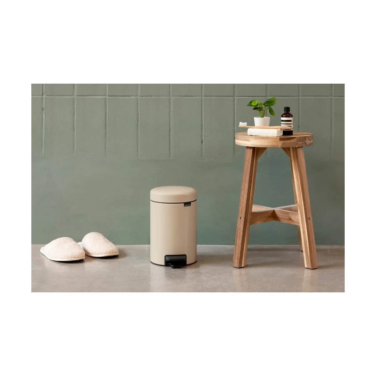 Brabantia Toiletspande NewIcon Pedalspand i Soft beige , 5 L, 4