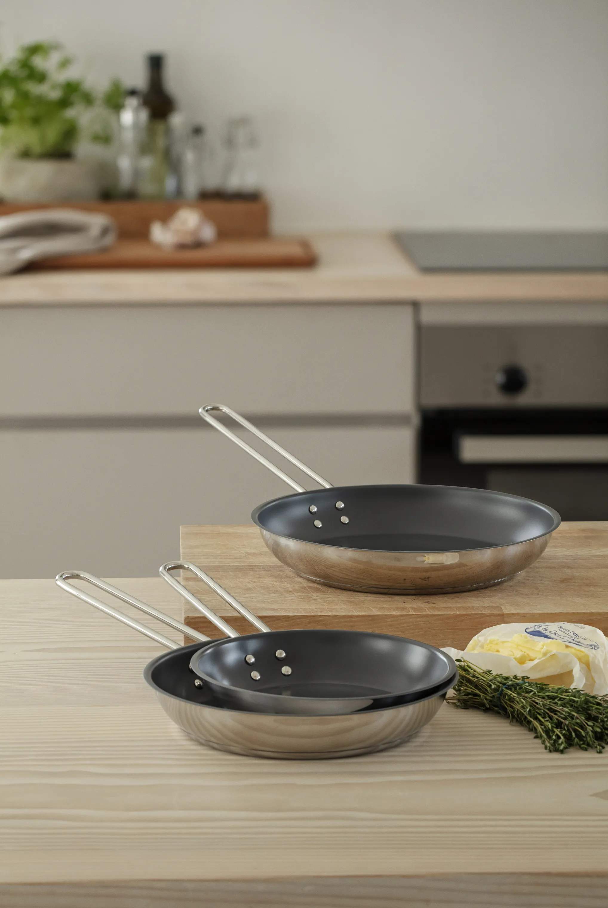 Eva Trio Stegepander Titanium Rec. Laser Titanium Stegepande i Poleret stål, 24 cm, 2