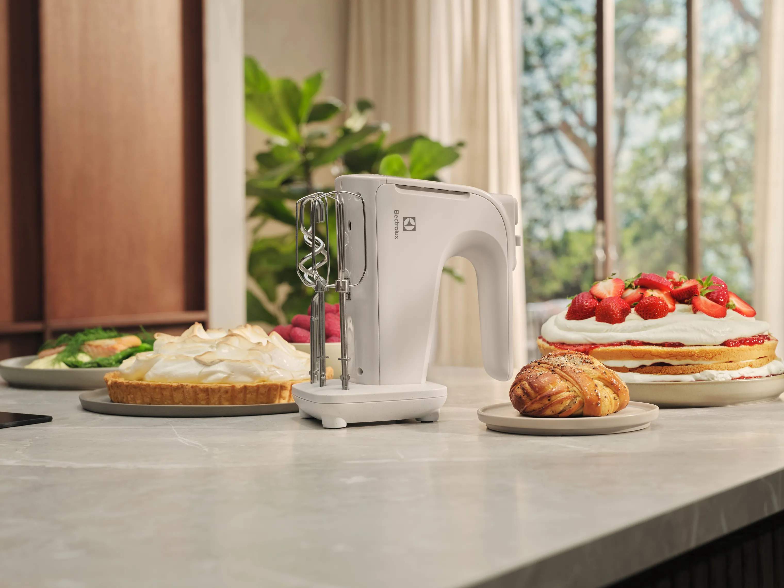 Electrolux Håndmixere 300 Series Håndmixer i Shell White, 2