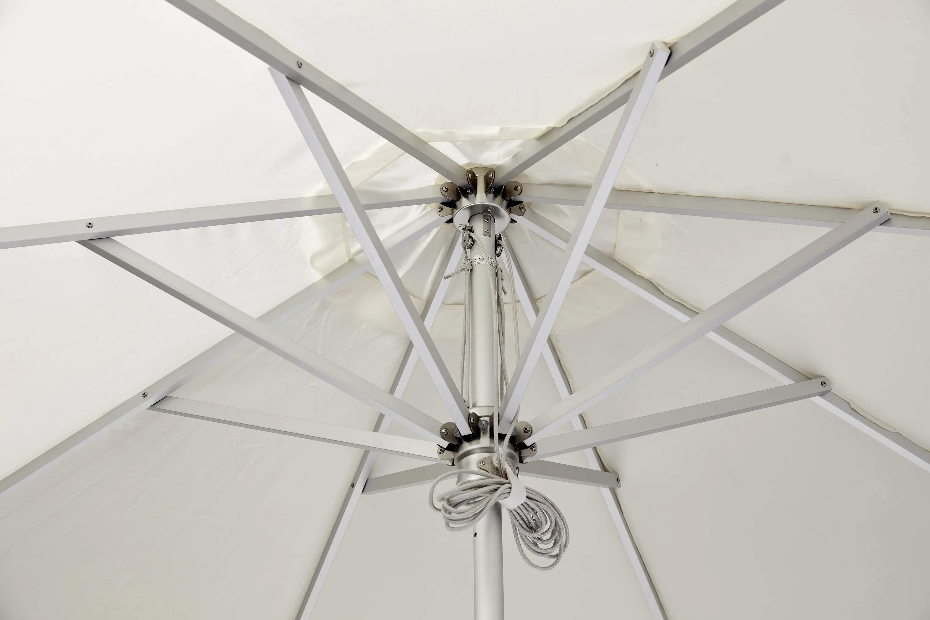 cinas Parasoller Antibes Parasol i Aluminium/Hvid, 2