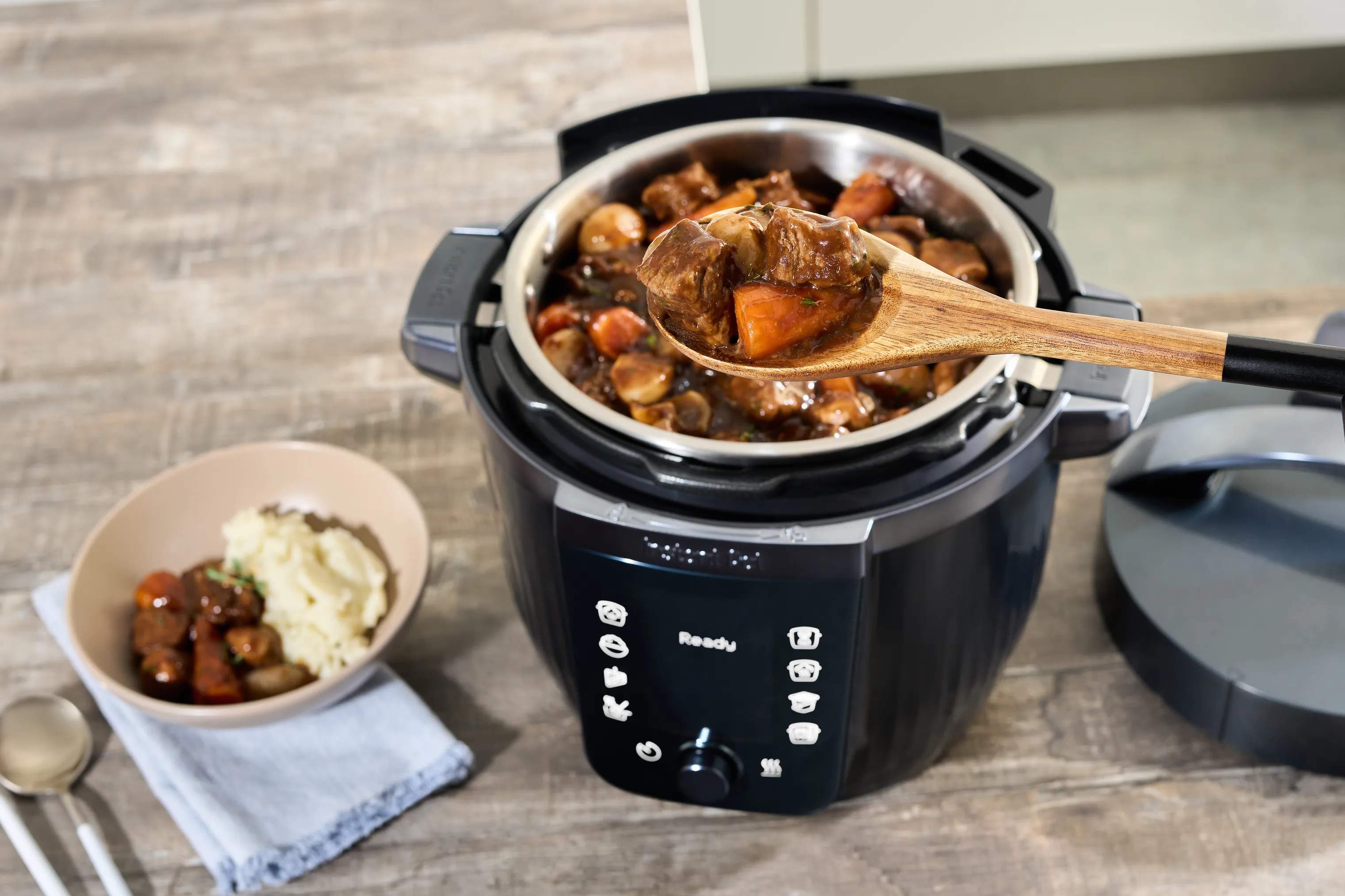Instant Slowcookere og multicookere Instant Pot Pro Multicooker i Sort, 3
