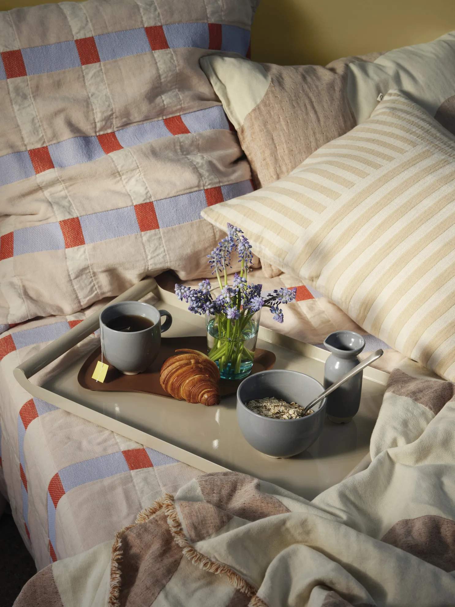 Broste Copenhagen Bakker Charlie Bakke i Light Warm Grey, 3