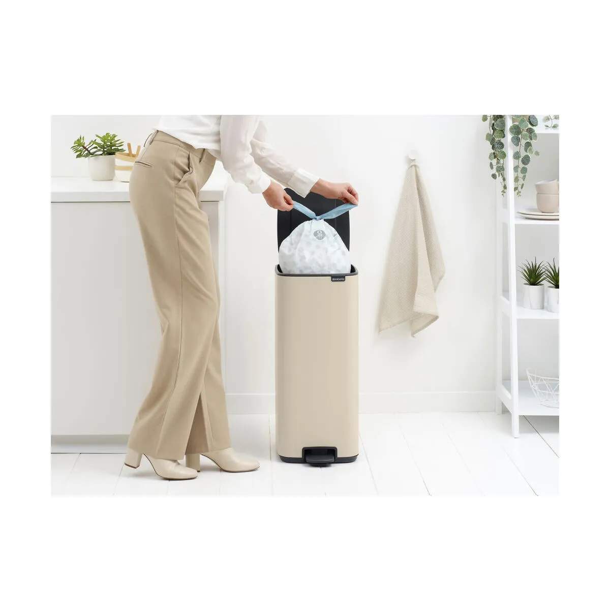 Brabantia Pedalspande Bo Pedalspand i Soft beige, 30 L, 6