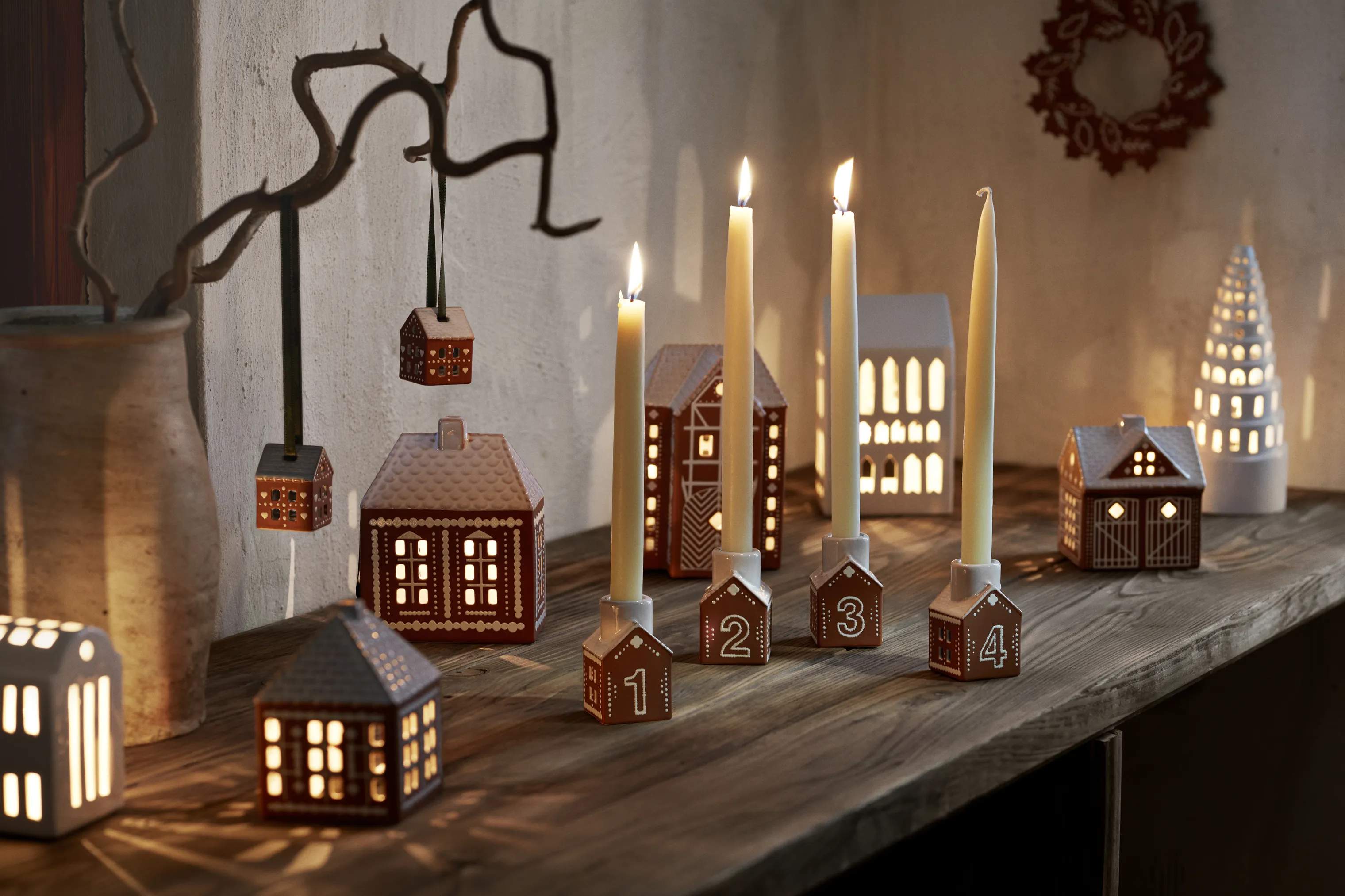 Kähler Fyrfadsstage Gingerbread Lyshus - lille i 11 cm, 6
