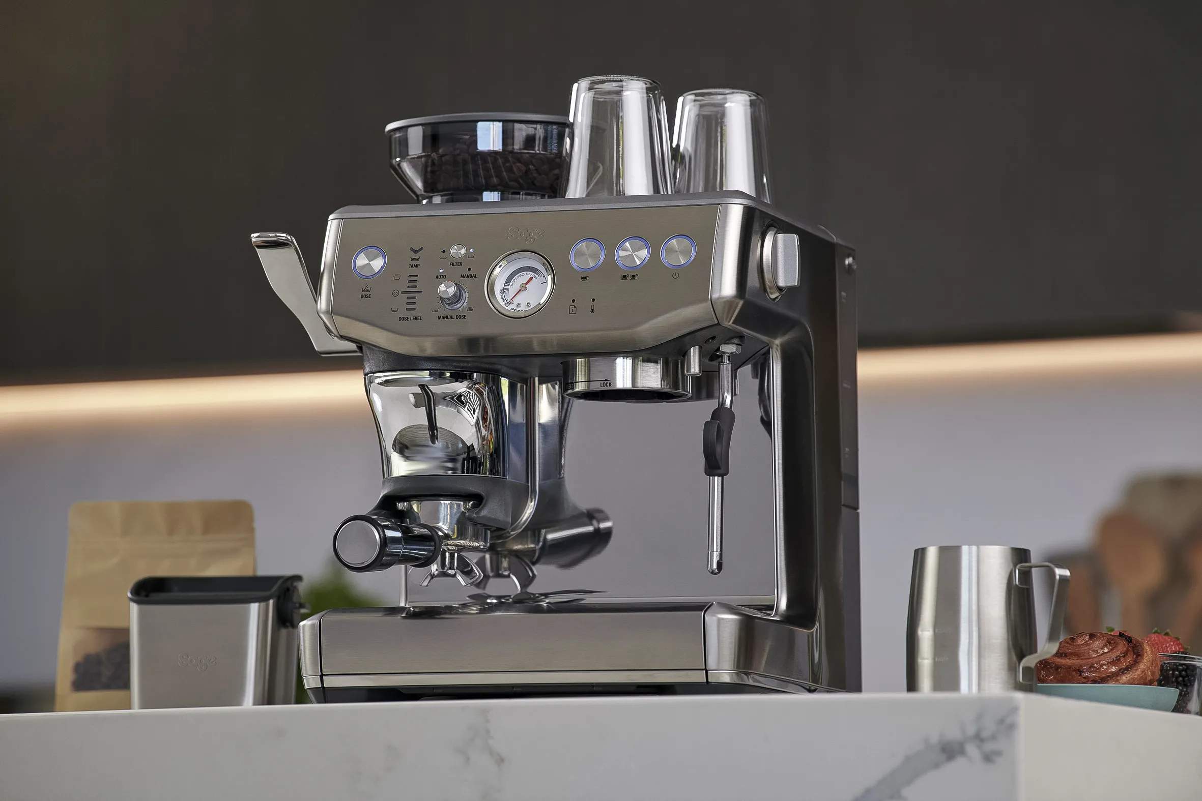 Sage Espressomaskiner The Barista Express Impress Espressomaskine i Børstet stål, 2