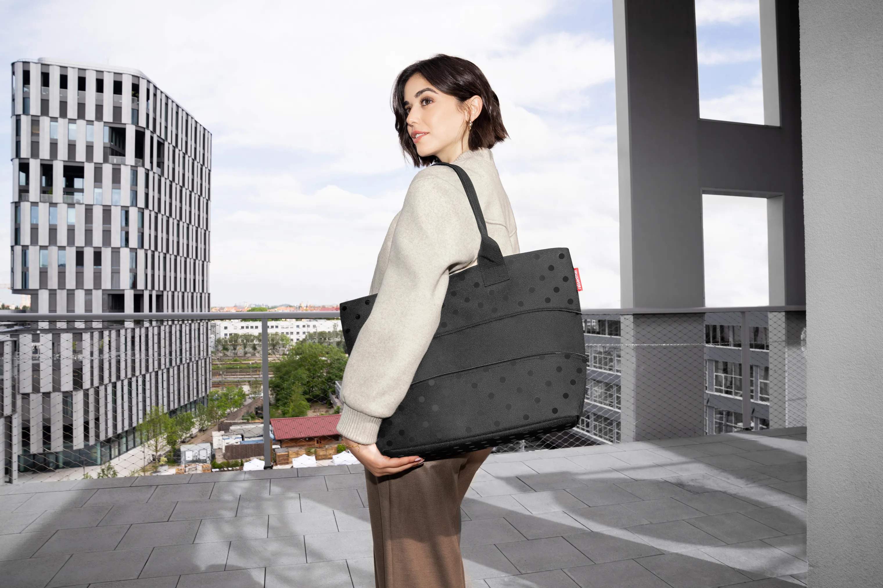 Reisenthel Indkøbskurve Shopper E1 i Sort med prikker, 2