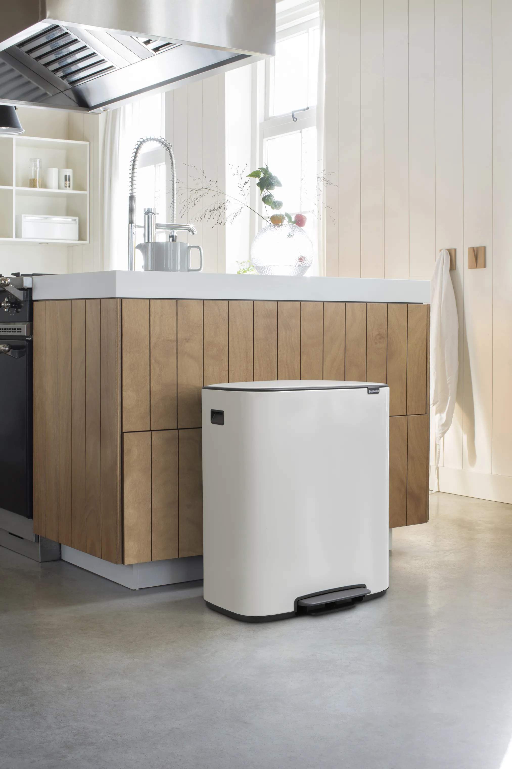 Brabantia Toiletspande BO Pedalspand i Hvid, 60 L, 2