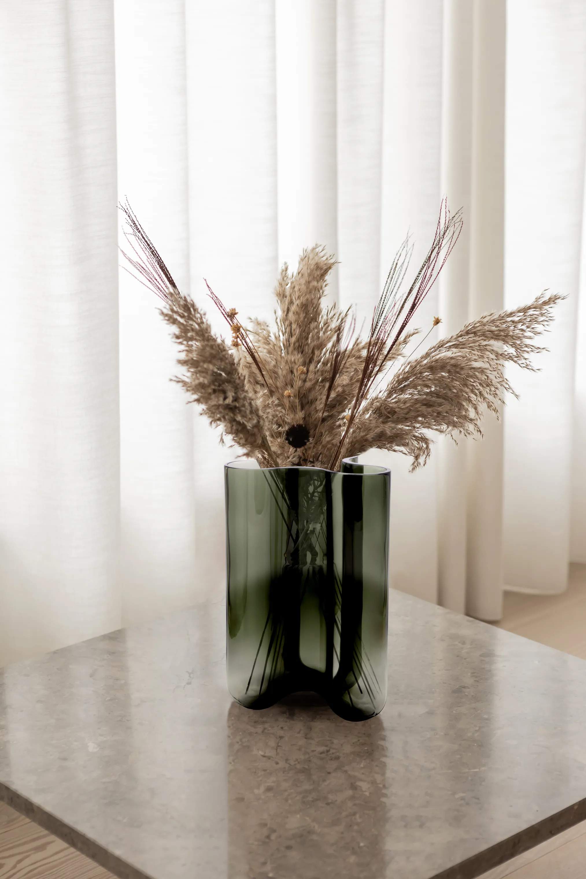 Novoform Vaser Vase - Clover i Smoky Green, 24 cm, 2