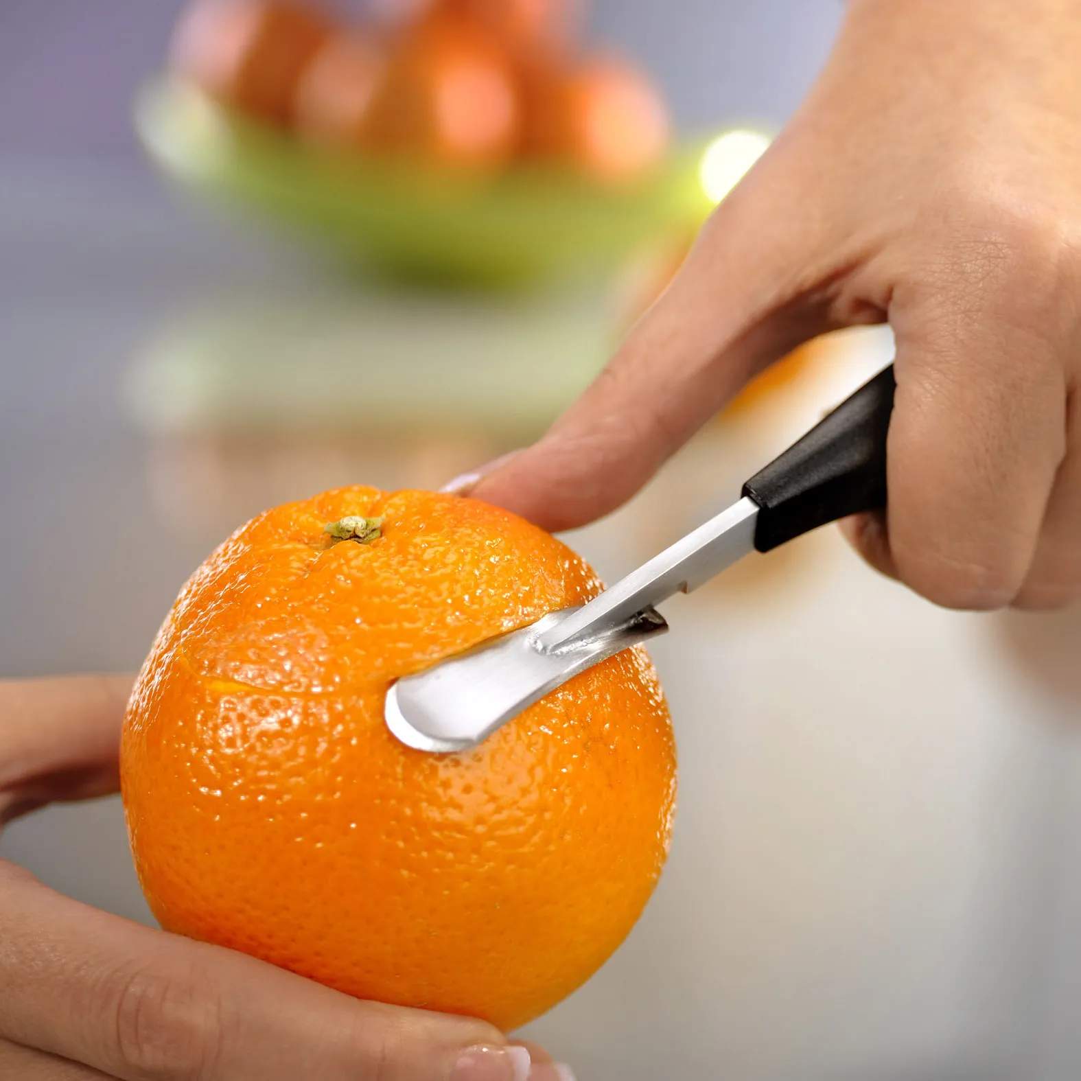 Gefu Æbledelere og -skrællere Melansina Appelsin & Citrusskræller i Sort, 2