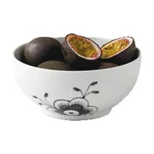 Royal Copenhagen Serveringsskåle Sort Mega Riflet Skål i Sort/hvid, 15 cm, 4